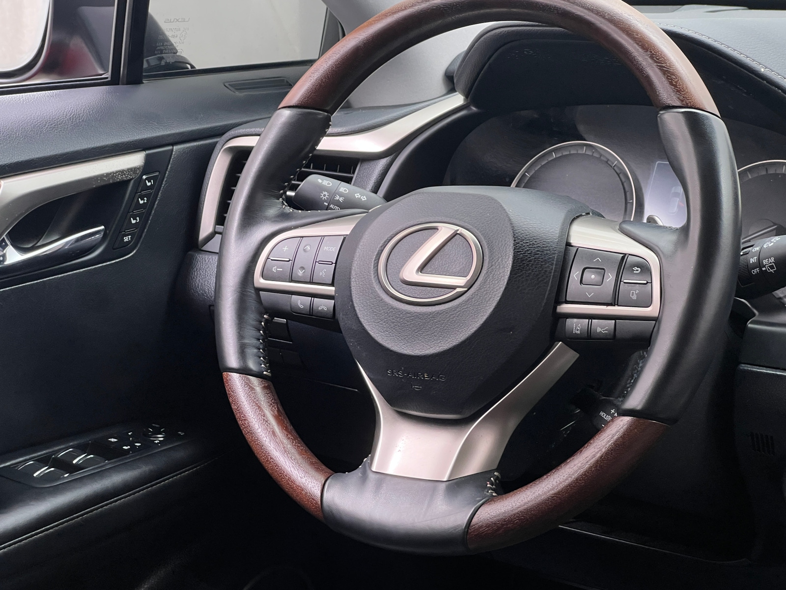 Thumbnail: 2022 Lexus RX - 5