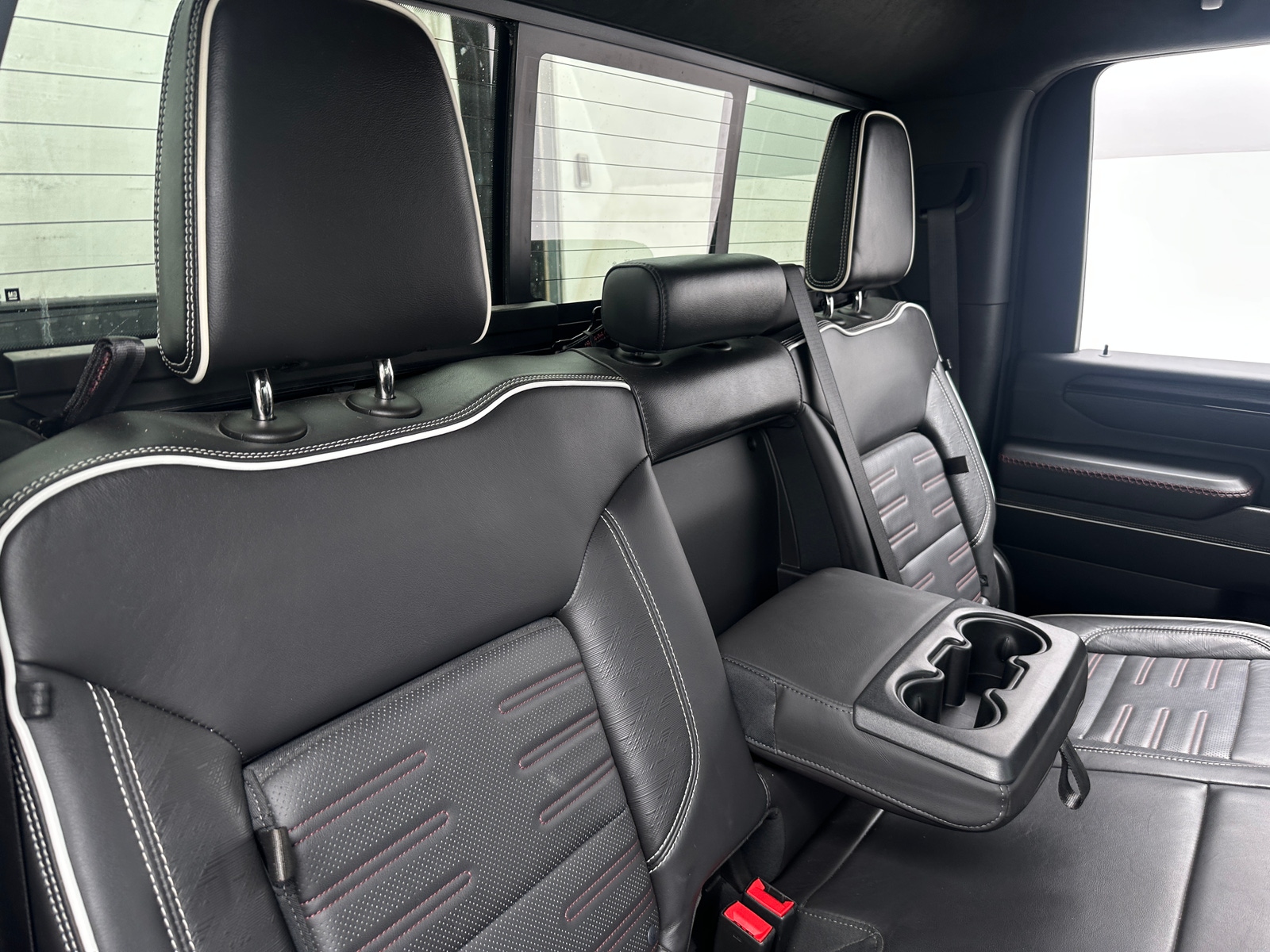 Thumbnail: 2024 GMC Sierra 2500 - 5