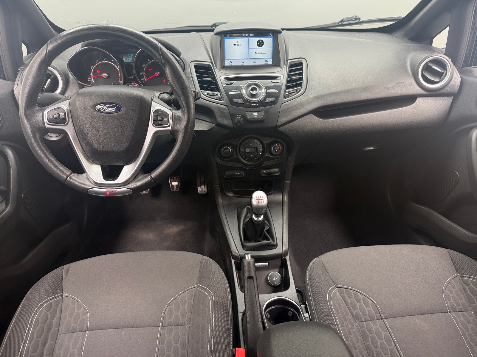 Thumbnail: 2017 Ford Fiesta - 3