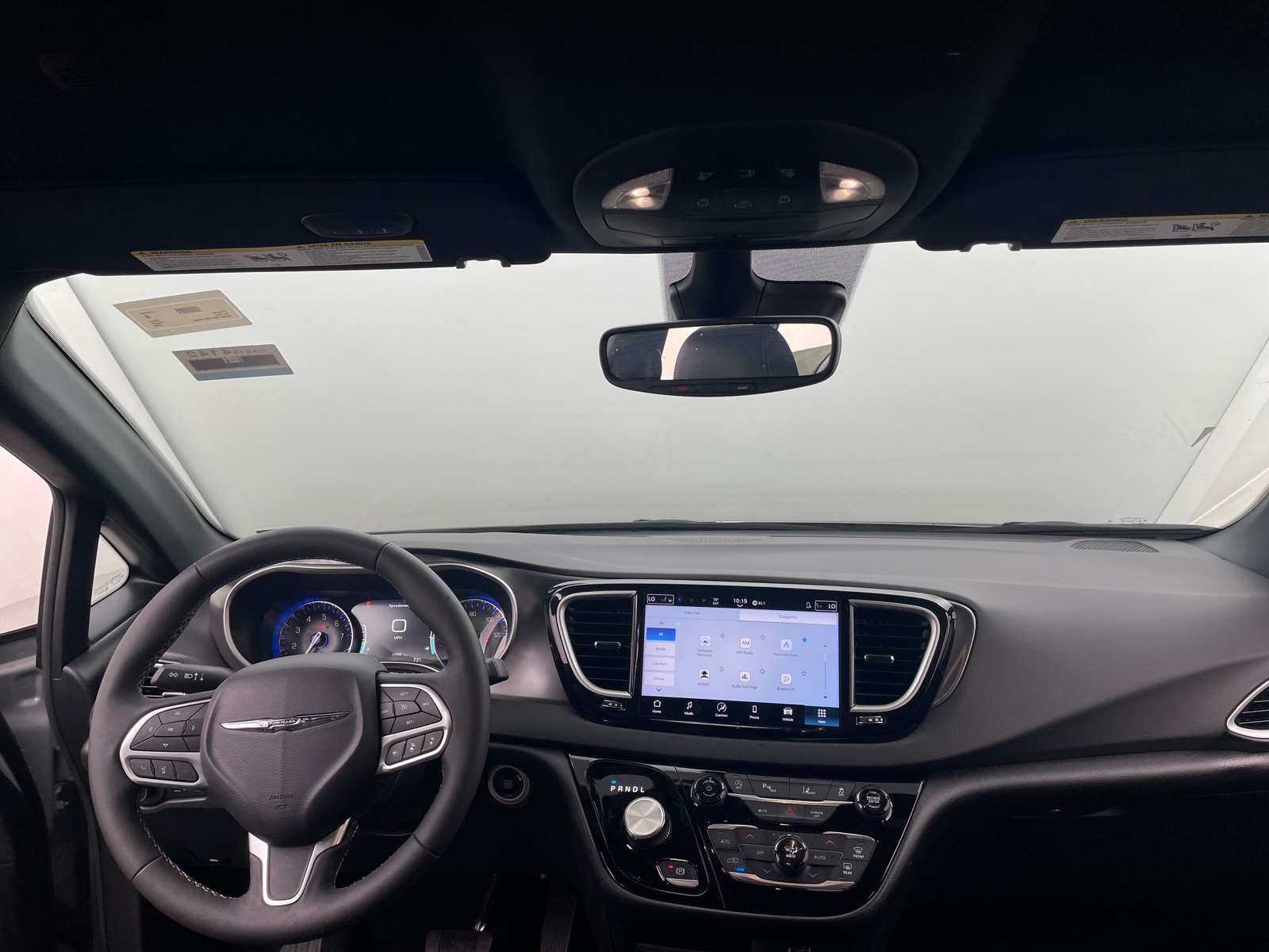 Thumbnail: 2026 Chrysler Pacifica - 2