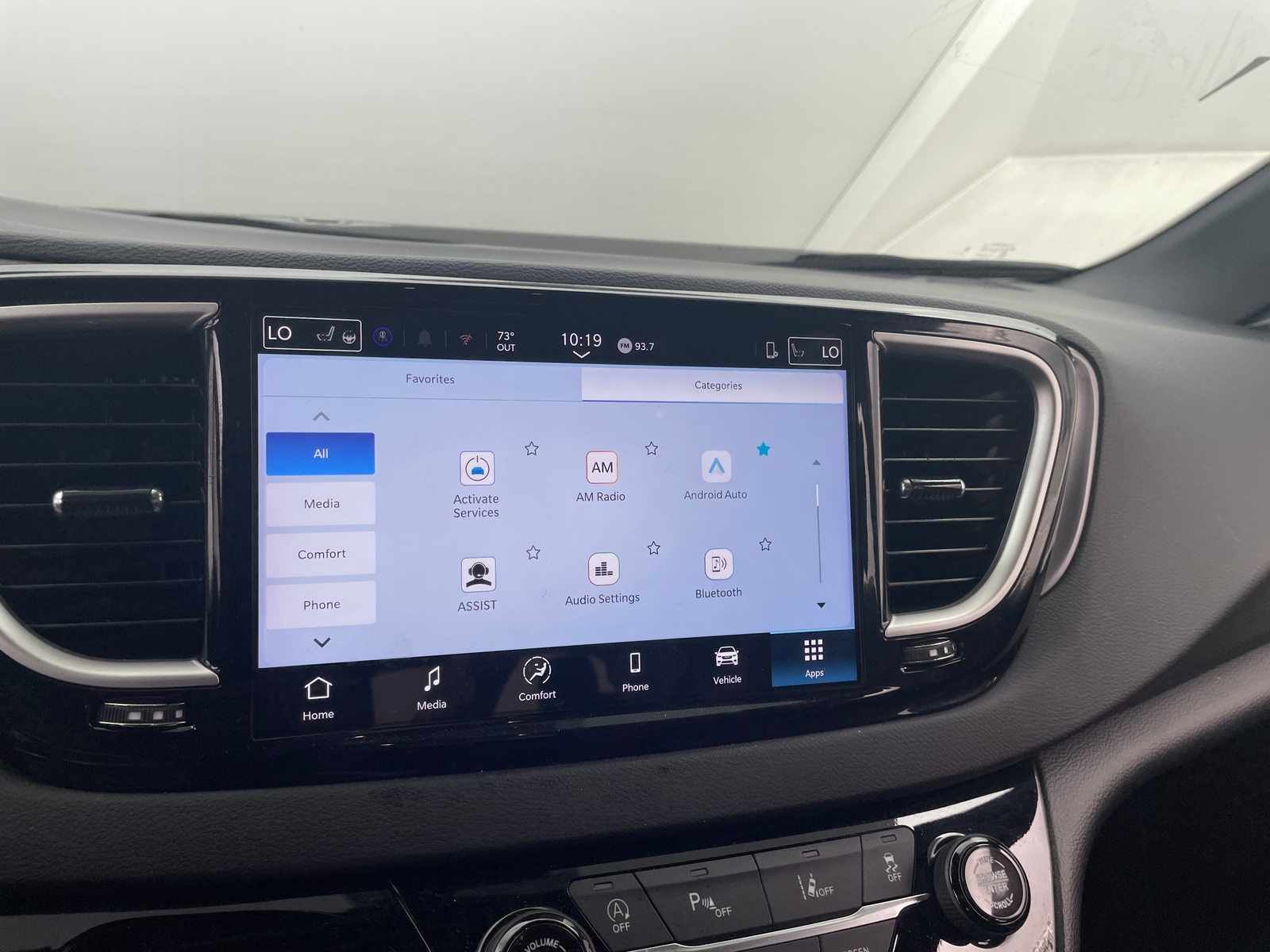 Thumbnail: 2026 Chrysler Pacifica - 3