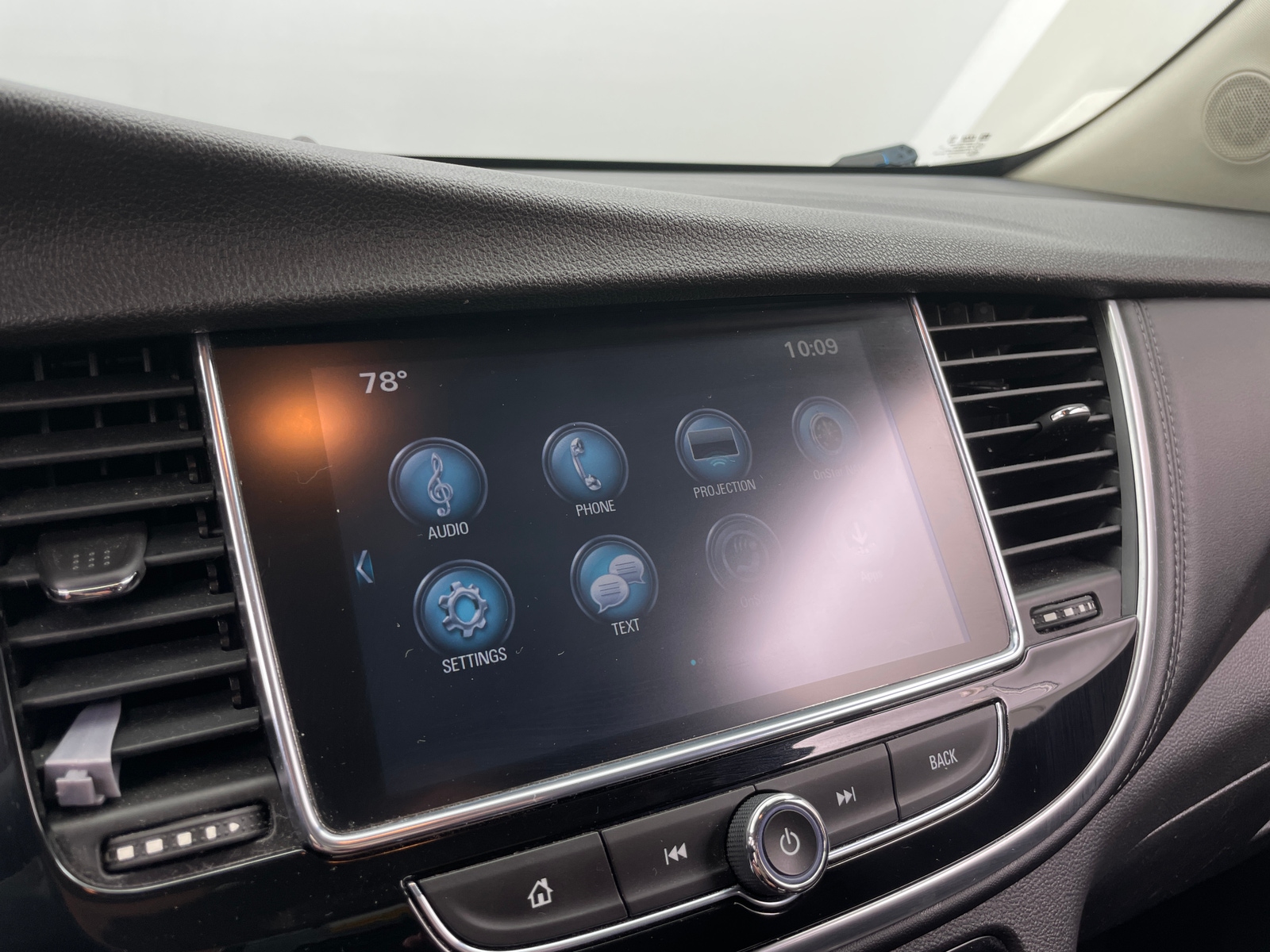 Thumbnail: 2019 Buick Encore - 3