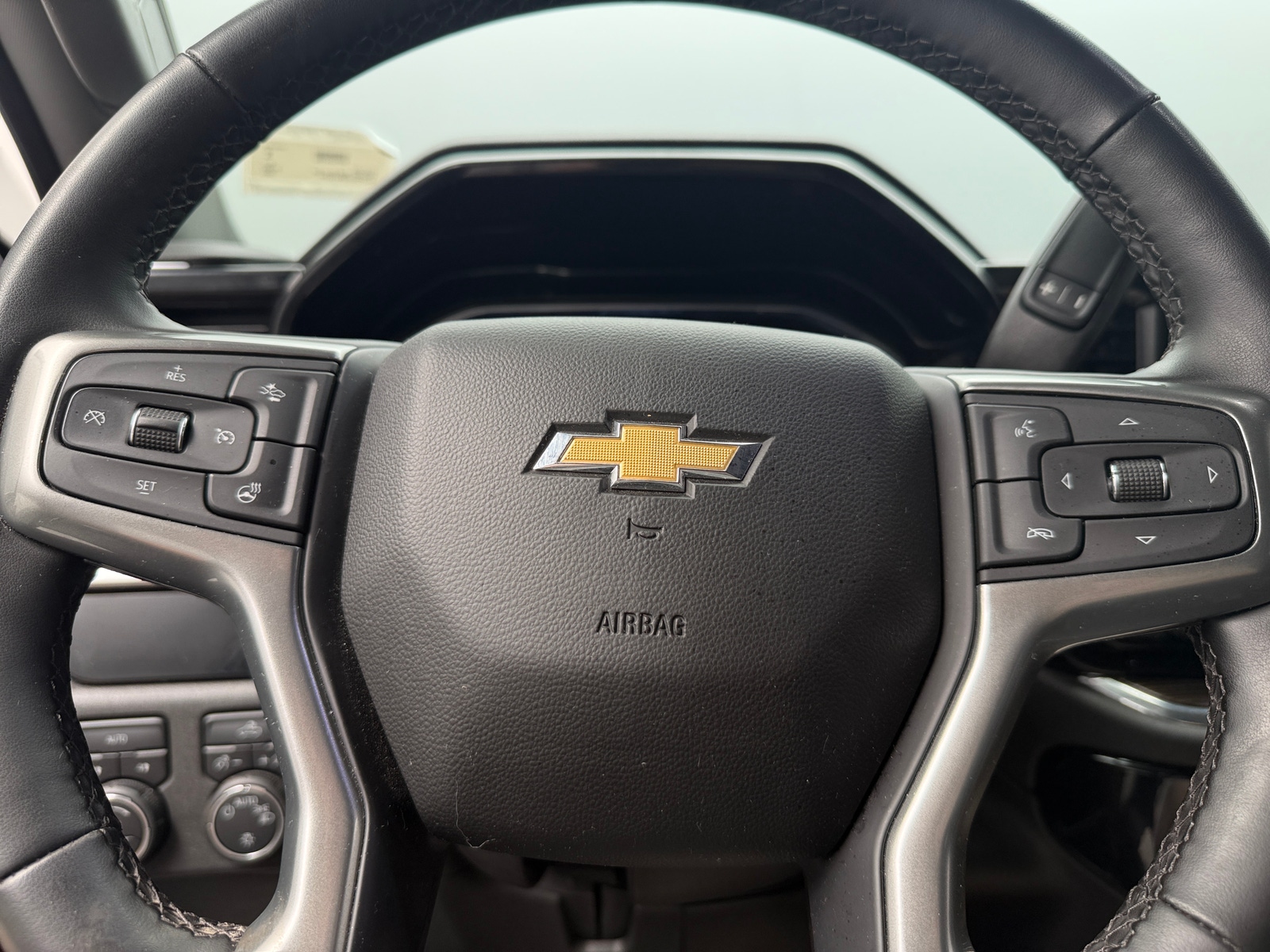 Thumbnail: 2023 Chevrolet Silverado 1500 - 5