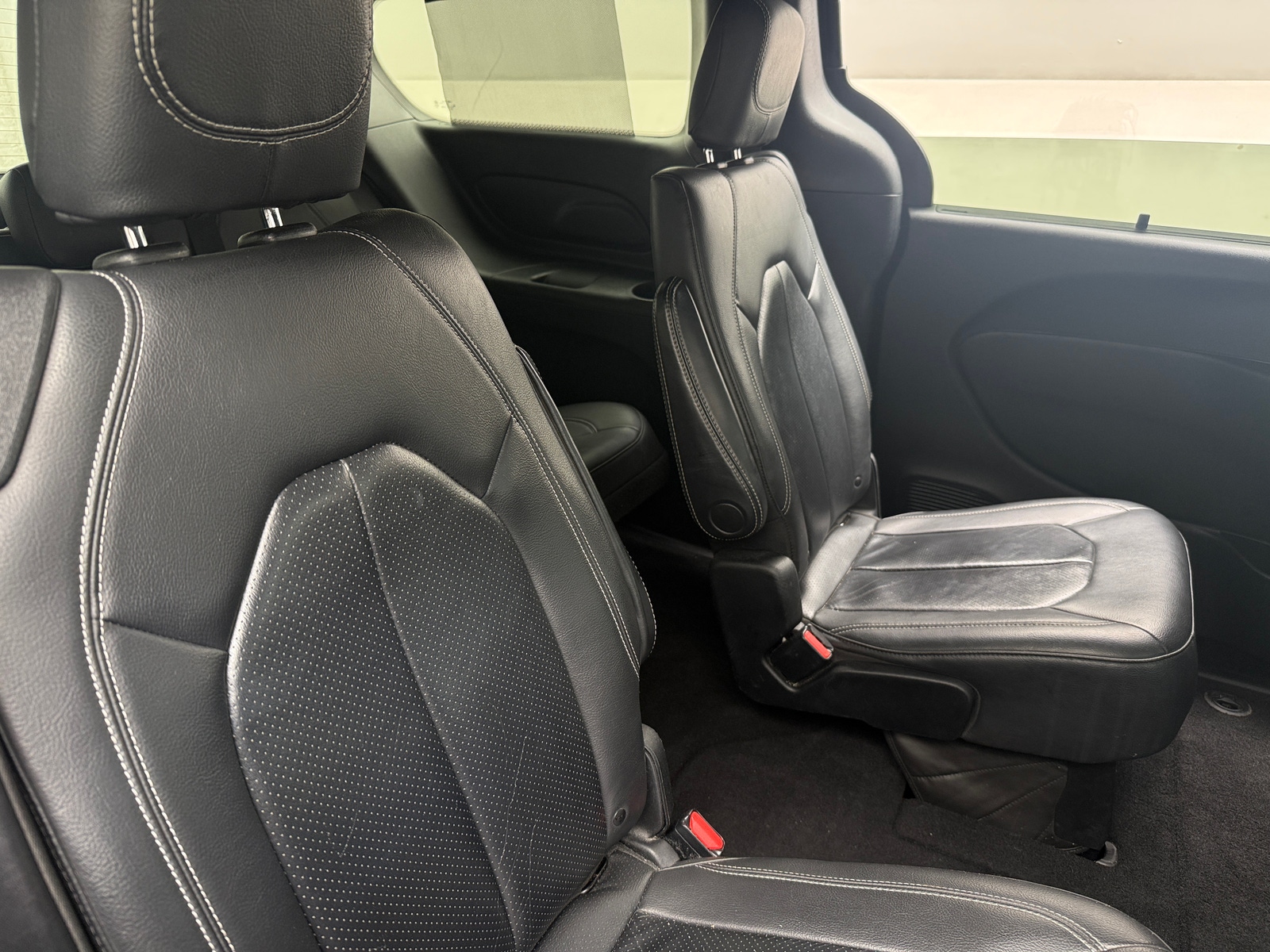 Thumbnail: 2020 Chrysler Pacifica - 5