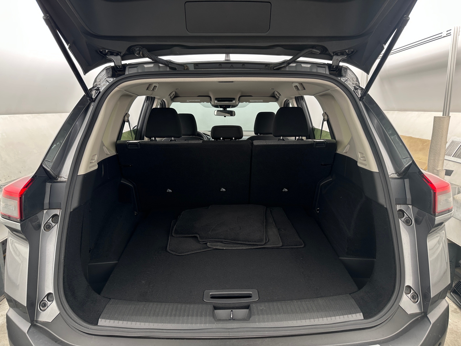 Thumbnail: 2023 Nissan Rogue - 7