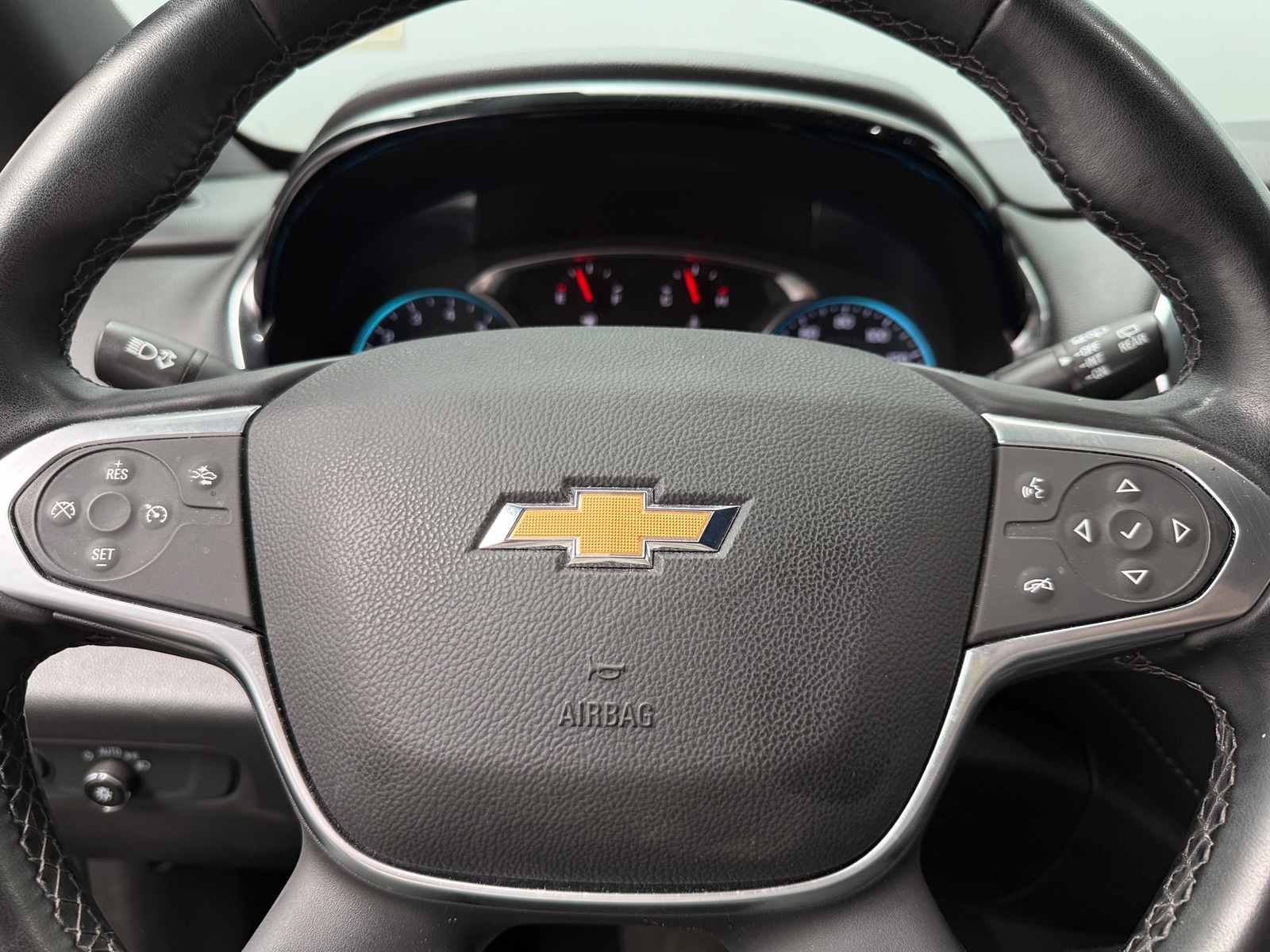 Thumbnail: 2023 Chevrolet Traverse - 5
