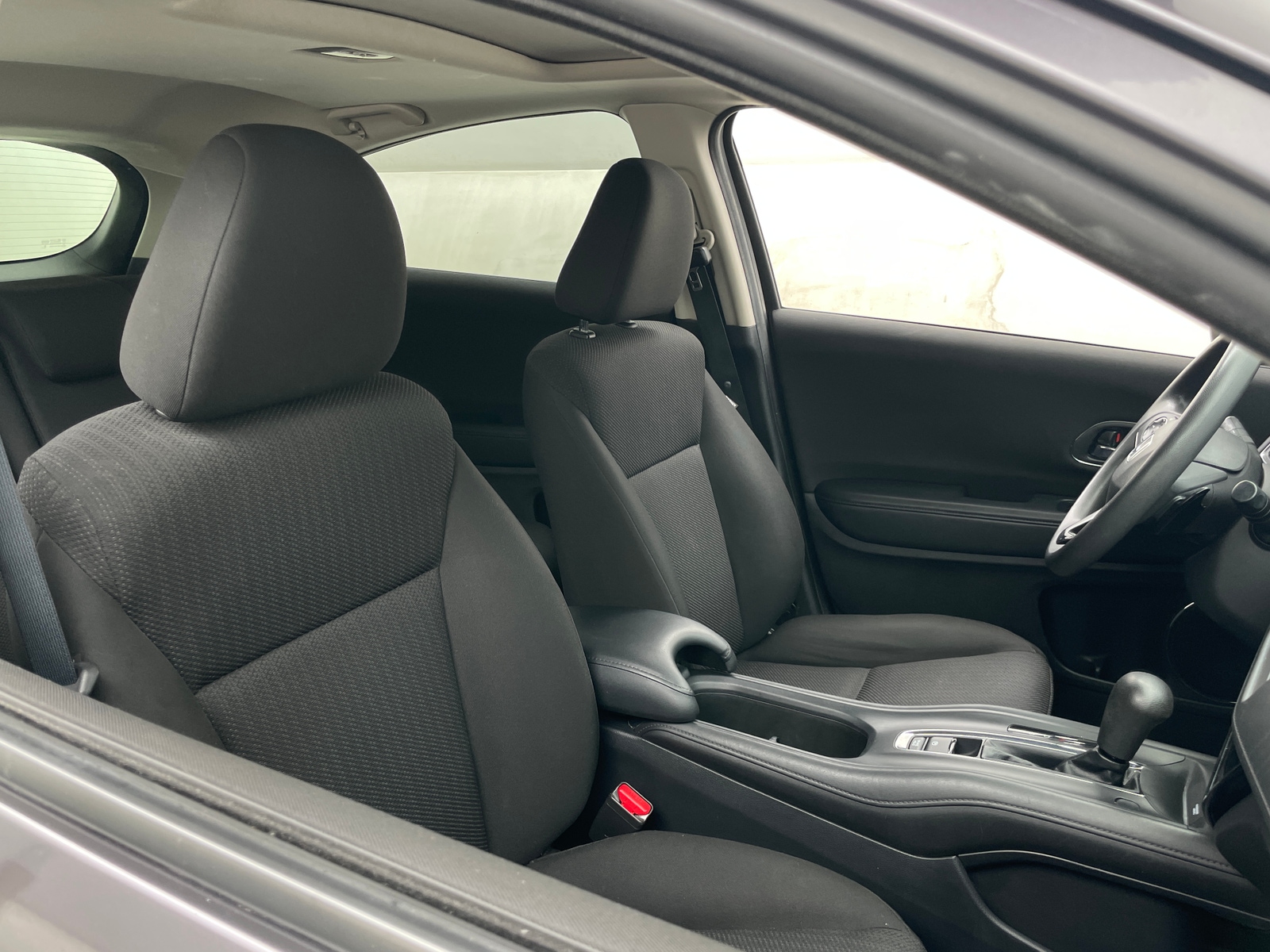 Thumbnail: 2016 Honda HR-V - 2