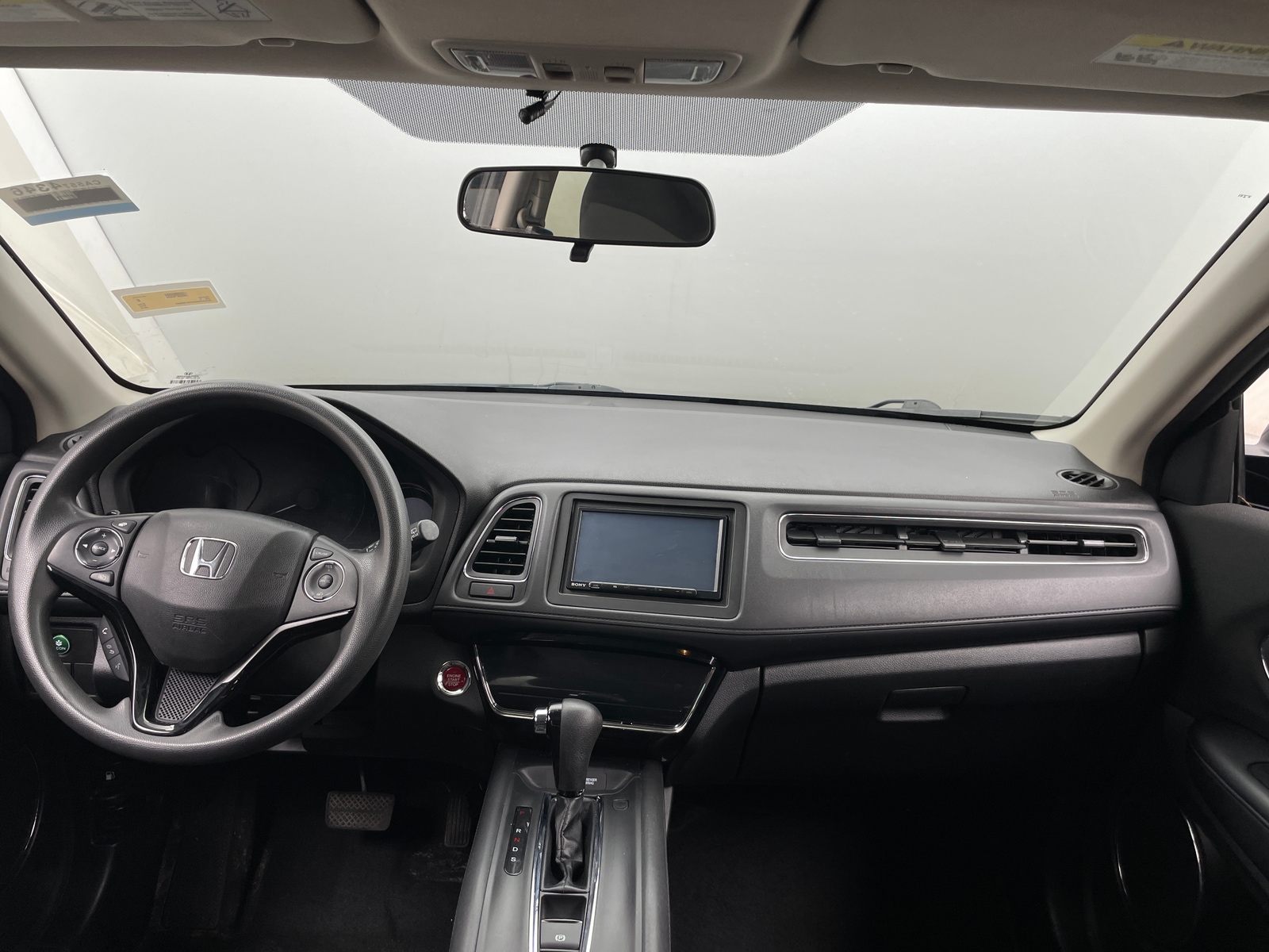 Thumbnail: 2016 Honda HR-V - 3
