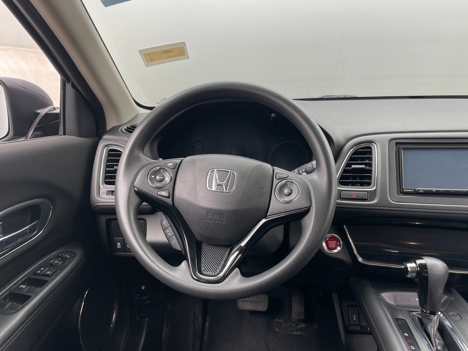 Thumbnail: 2016 Honda HR-V - 5