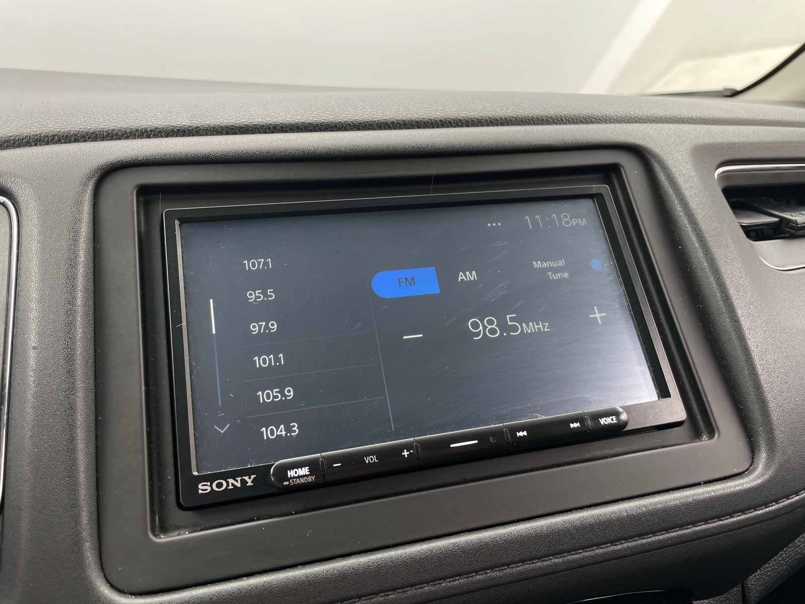Thumbnail: 2016 Honda HR-V - 4