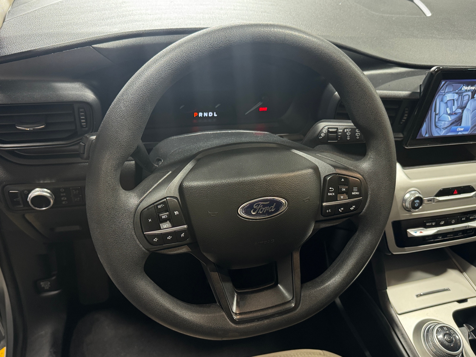 Thumbnail: 2022 Ford Explorer - 5