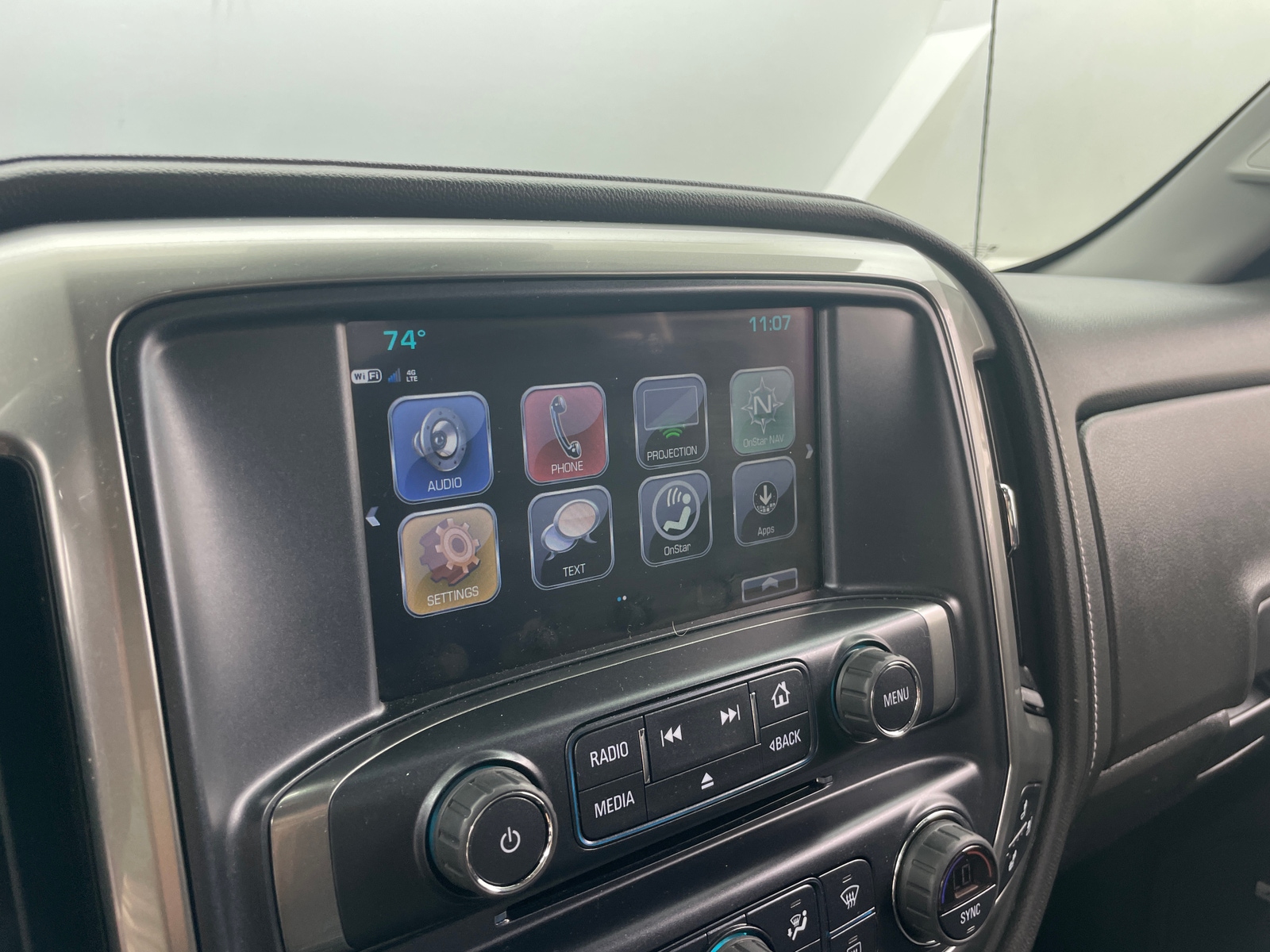 Thumbnail: 2018 Chevrolet Silverado 1500 - 3
