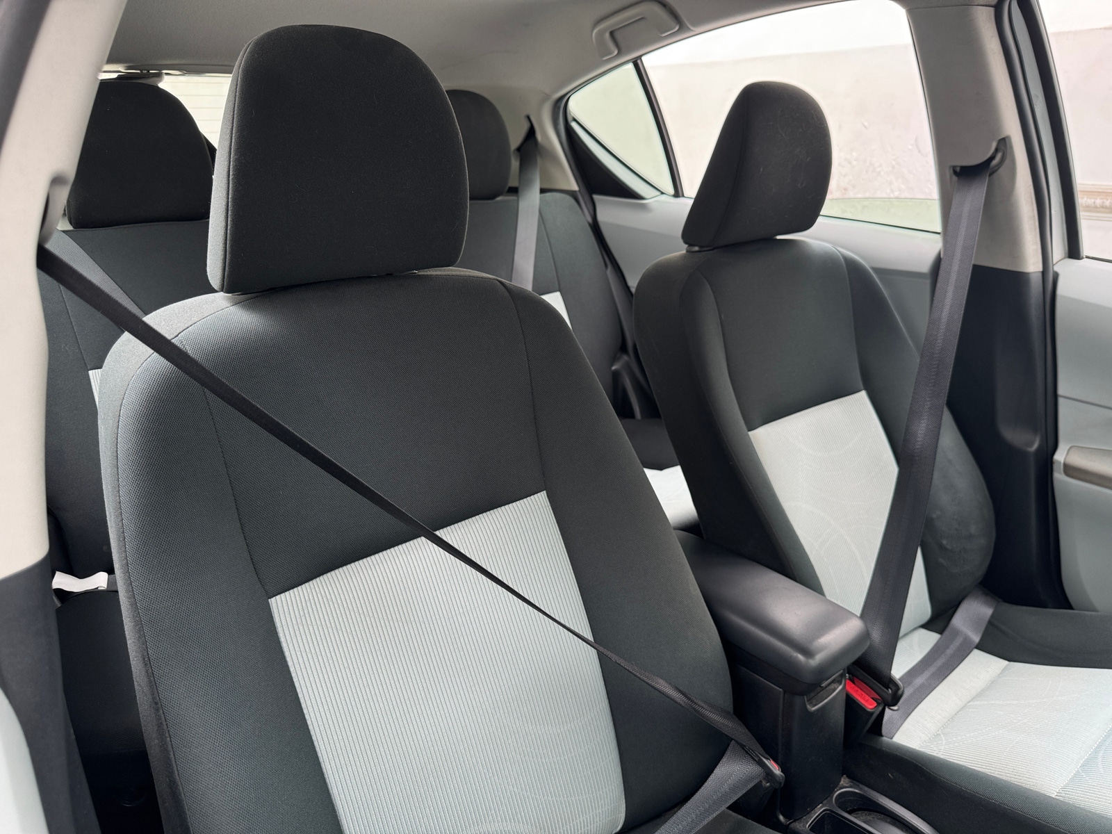 Thumbnail: 2014 Toyota Prius c - 2