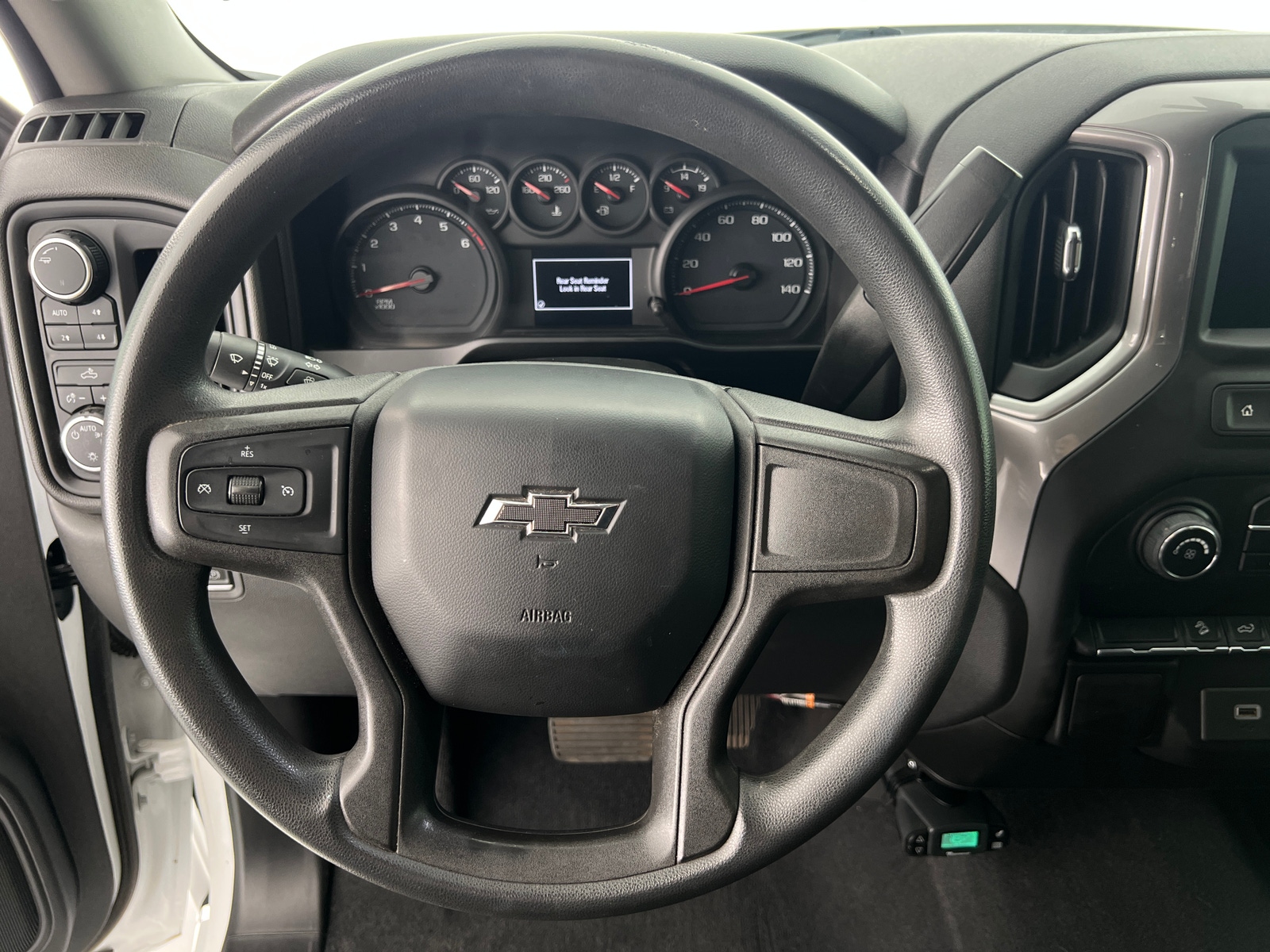 Thumbnail: 2020 Chevrolet Silverado 1500 - 5