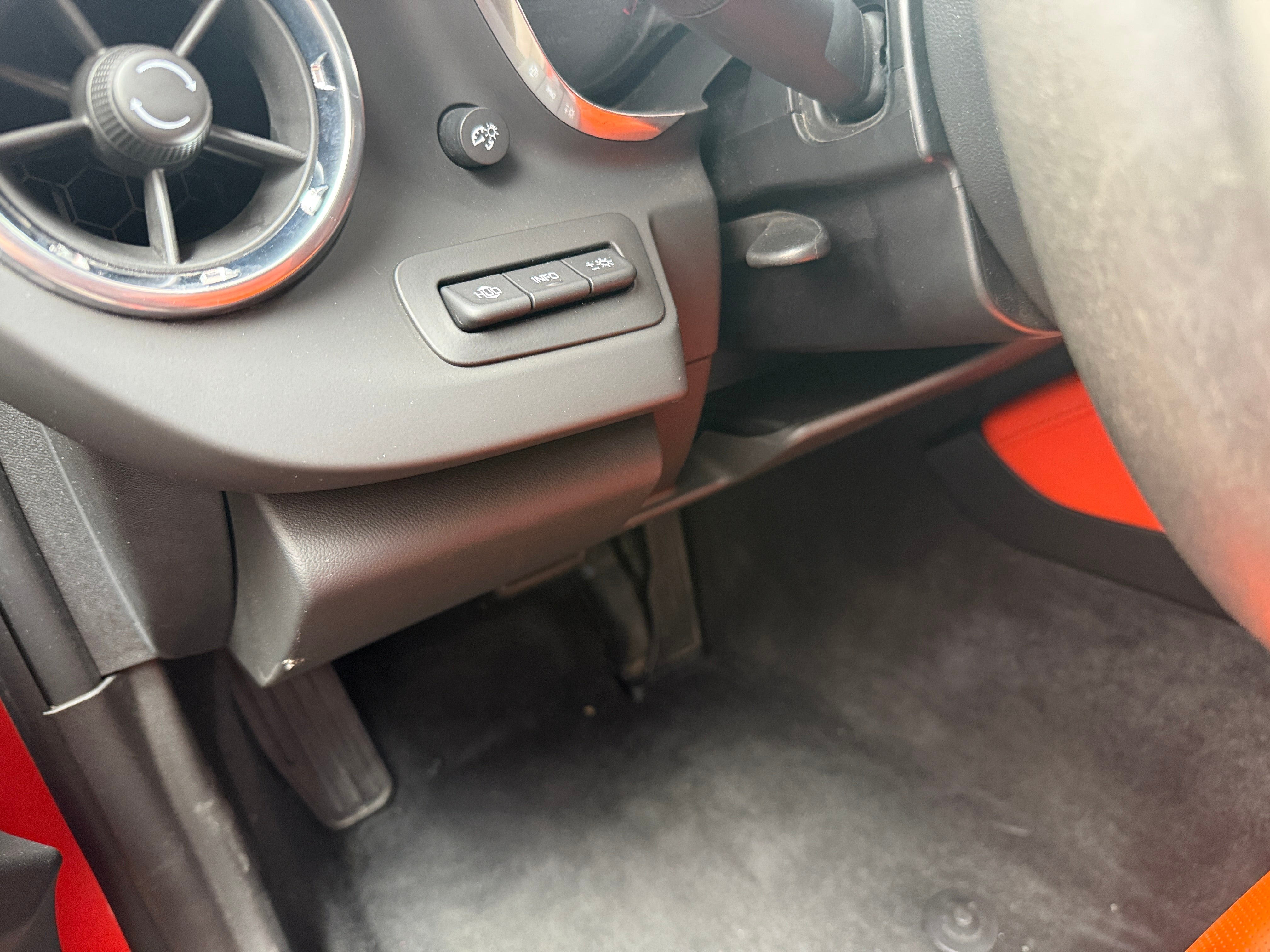 2018 Chevrolet Camaro 2SS - Photo 12