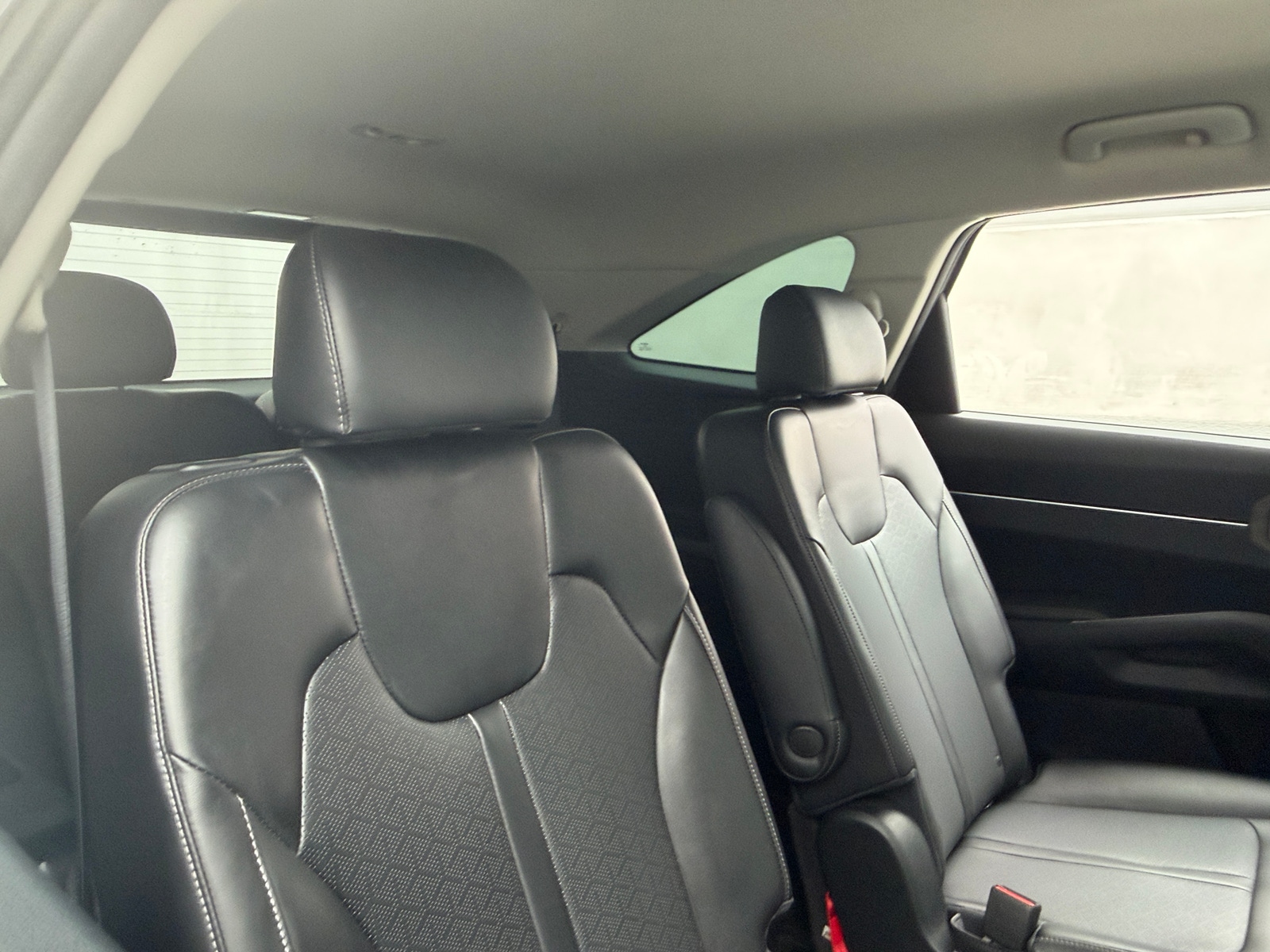 Thumbnail: 2023 Kia Sorento - 5