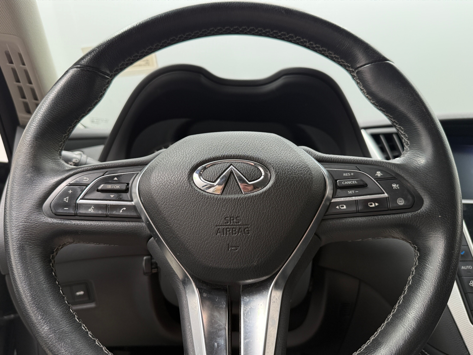 Thumbnail: 2023 INFINITI Q50 - 4