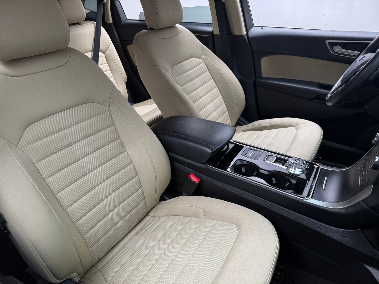 Thumbnail: 2019 Ford Edge - 2