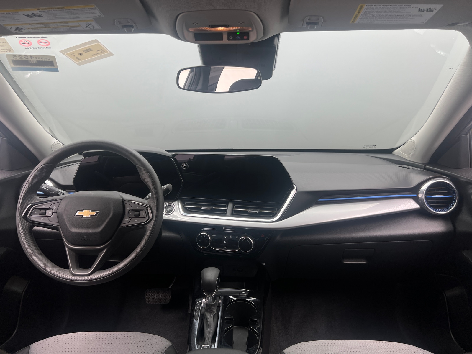 Thumbnail: 2025 Chevrolet Trax - 2