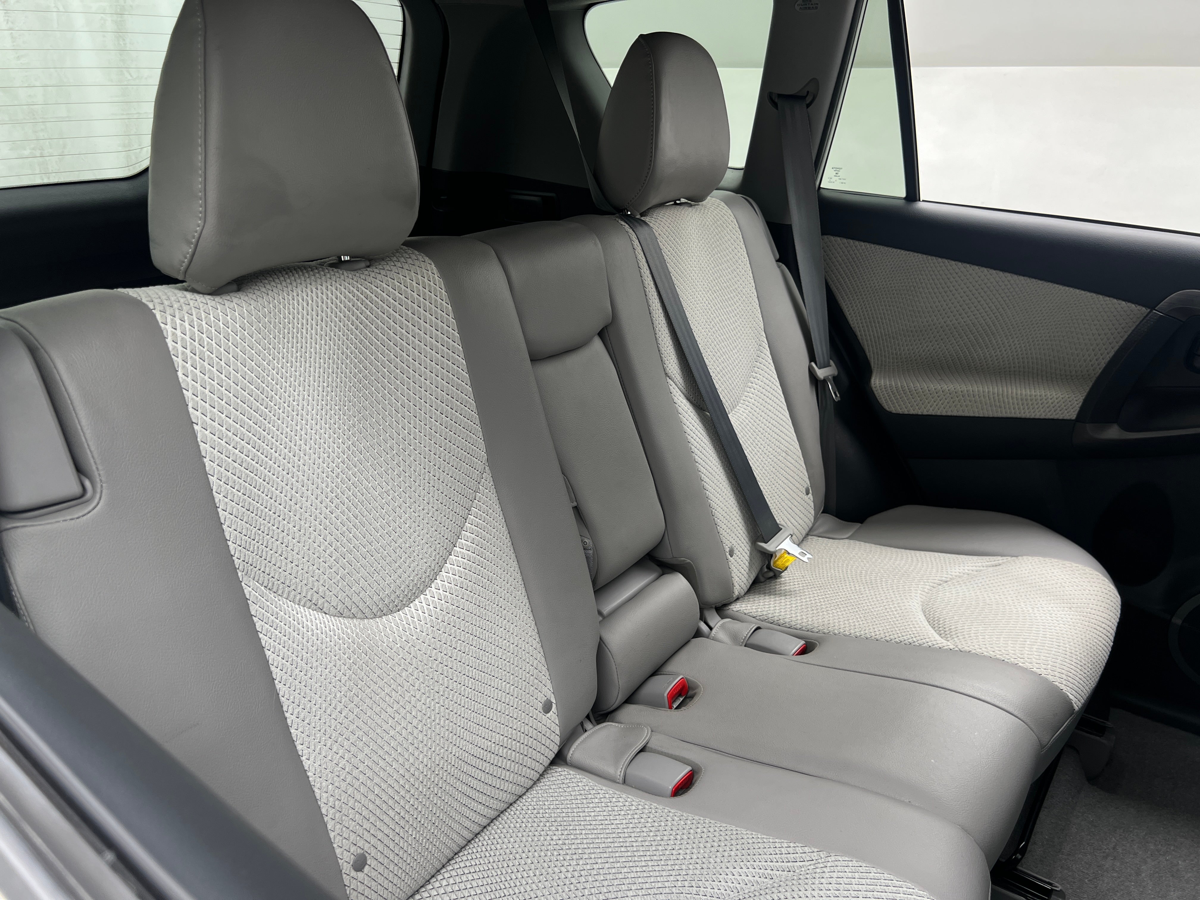 Used 2014 Toyota RAV4 EV with VIN 2T3YL4DV5EW003311 for sale in Oak Creek, WI
