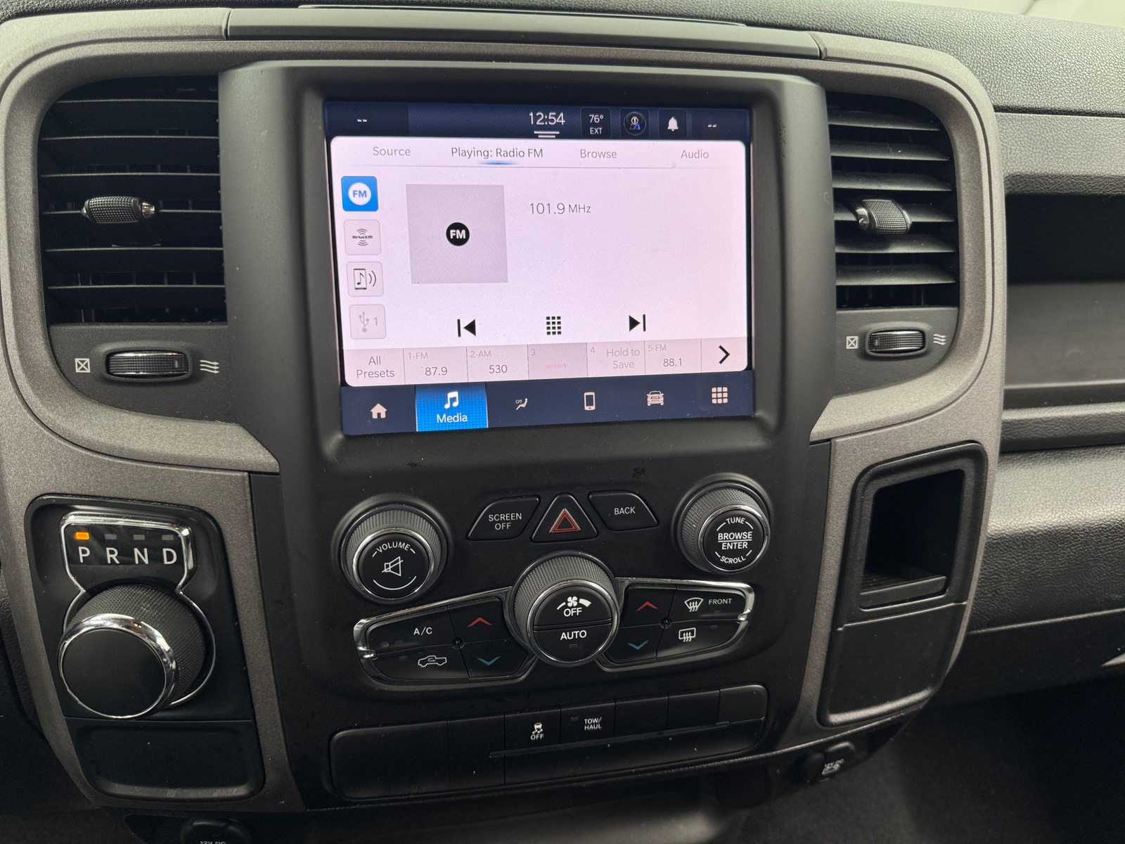 Thumbnail: 2023 RAM 1500 Classic - 4