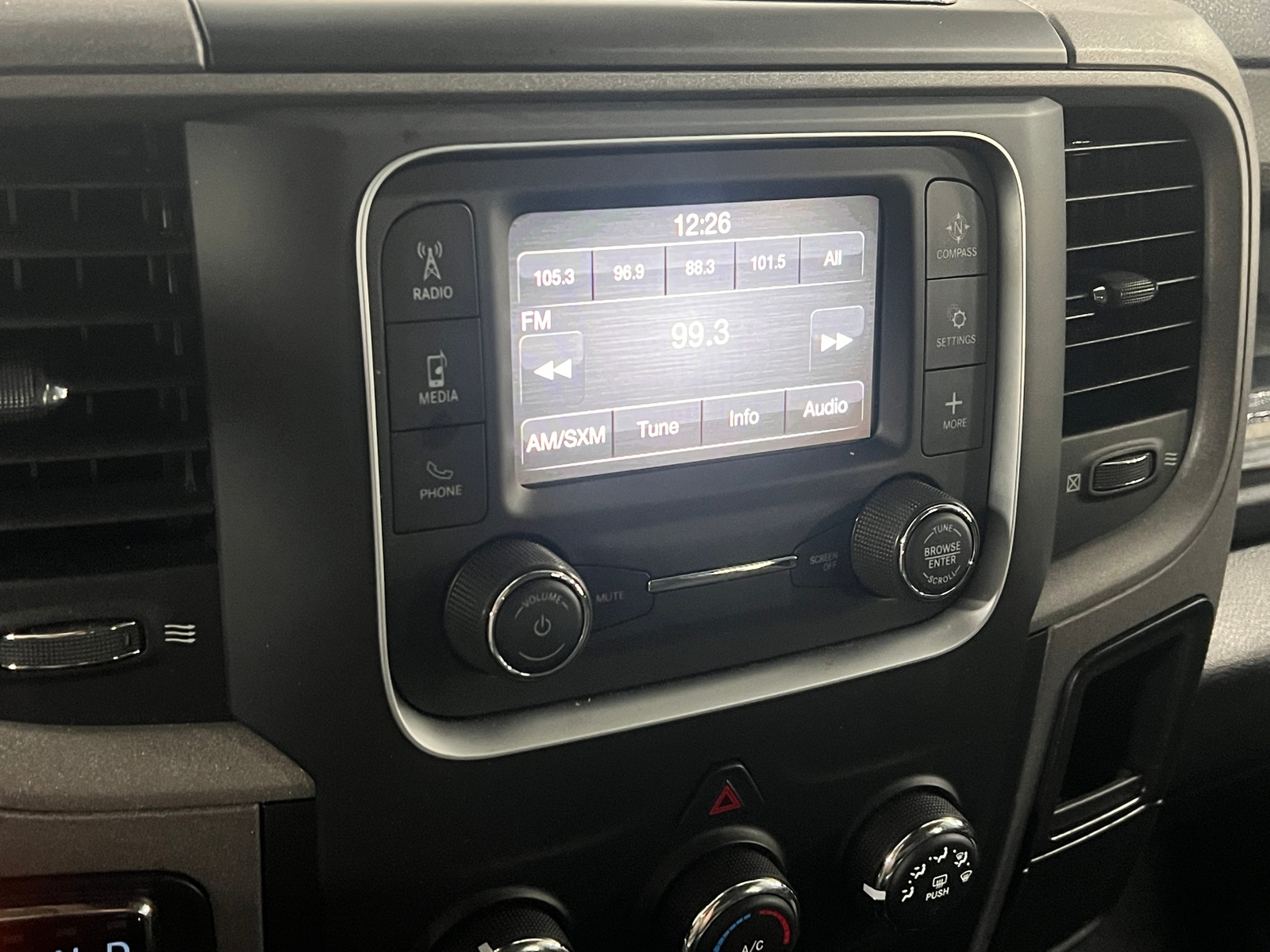Thumbnail: 2023 RAM 1500 Classic - 4