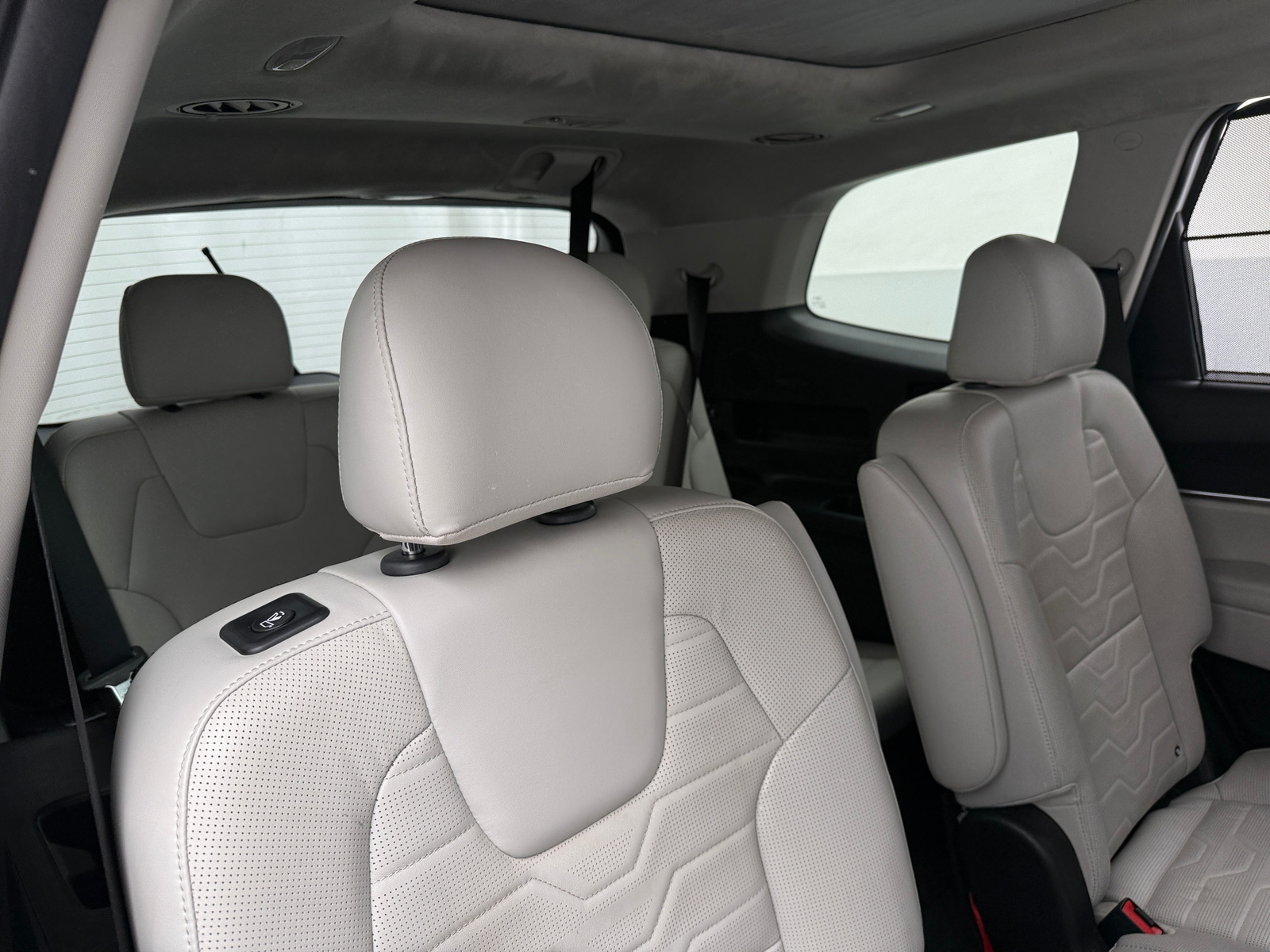 Thumbnail: 2022 Kia Telluride - 5