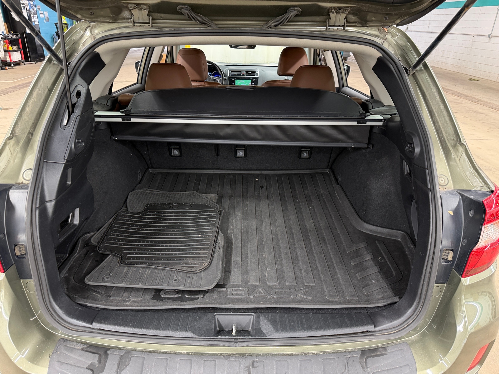Thumbnail: 2017 Subaru Outback - 6