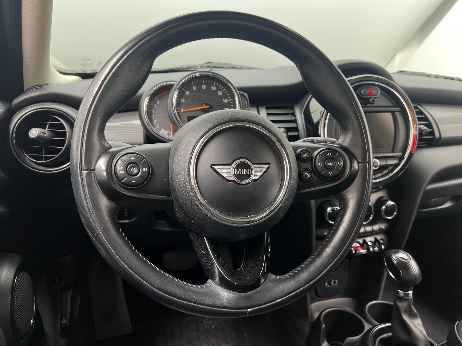Thumbnail: 2018 MINI Cooper Hardtop - 4