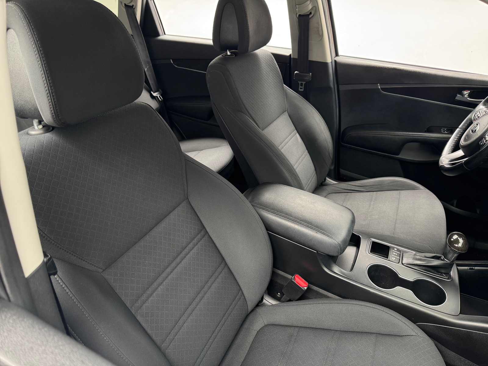 Thumbnail: 2016 Kia Sorento - 2