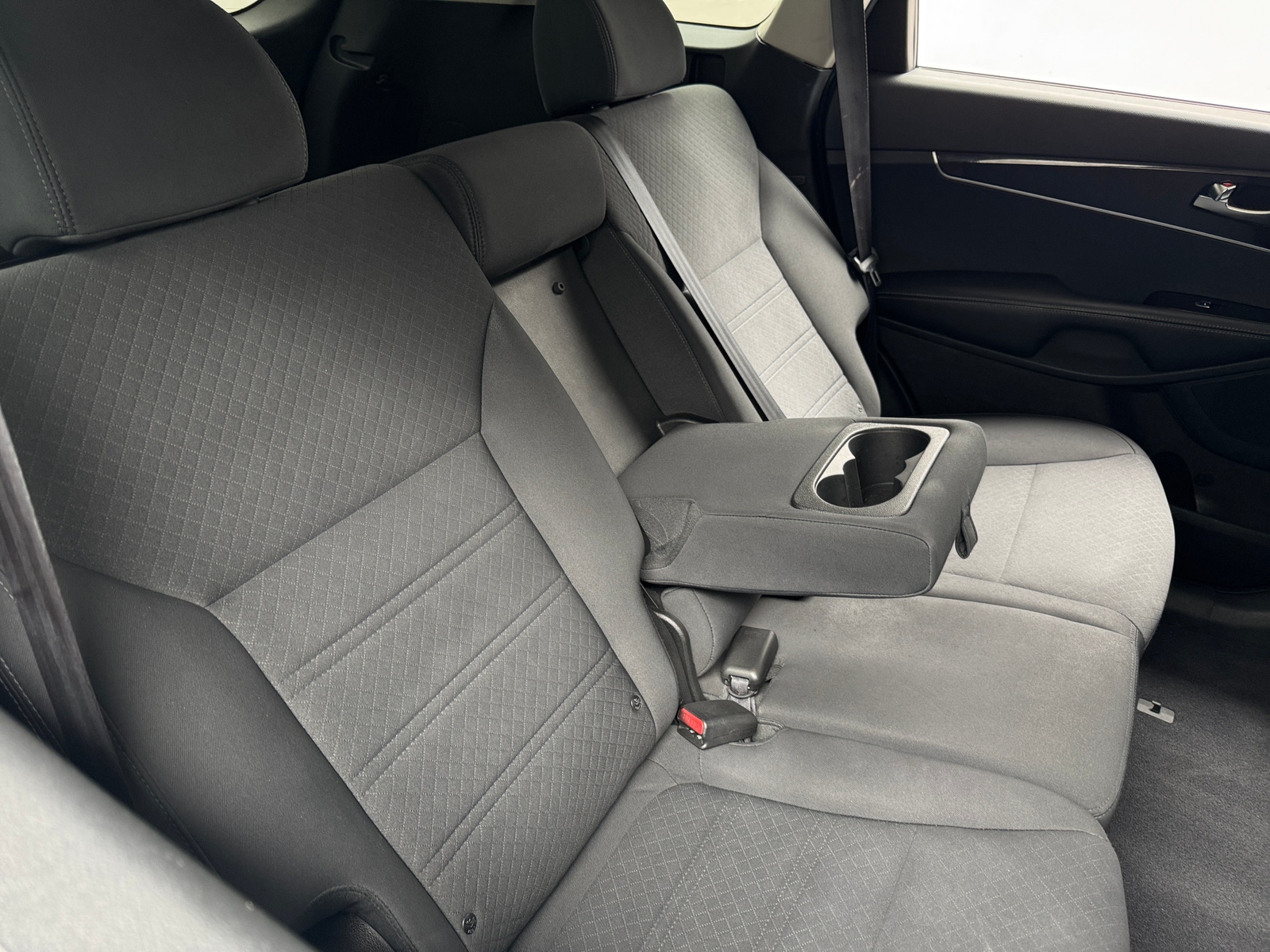 Thumbnail: 2016 Kia Sorento - 6