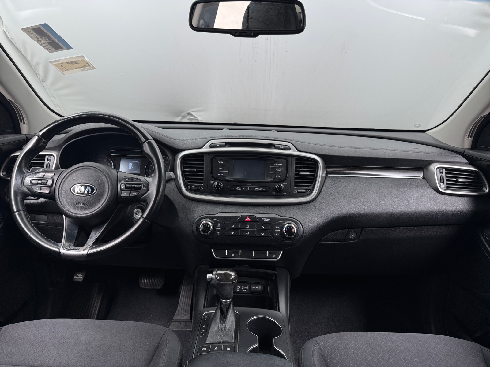 Thumbnail: 2016 Kia Sorento - 3
