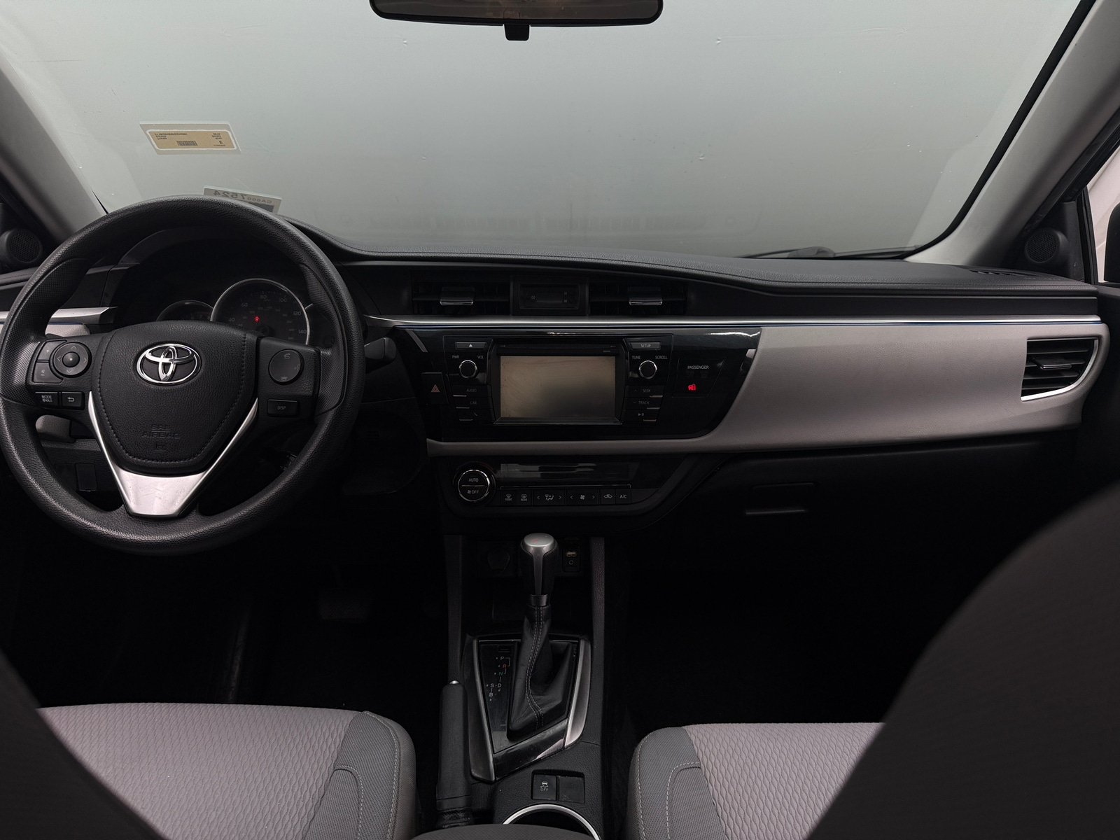 Thumbnail: 2015 Toyota Corolla - 3