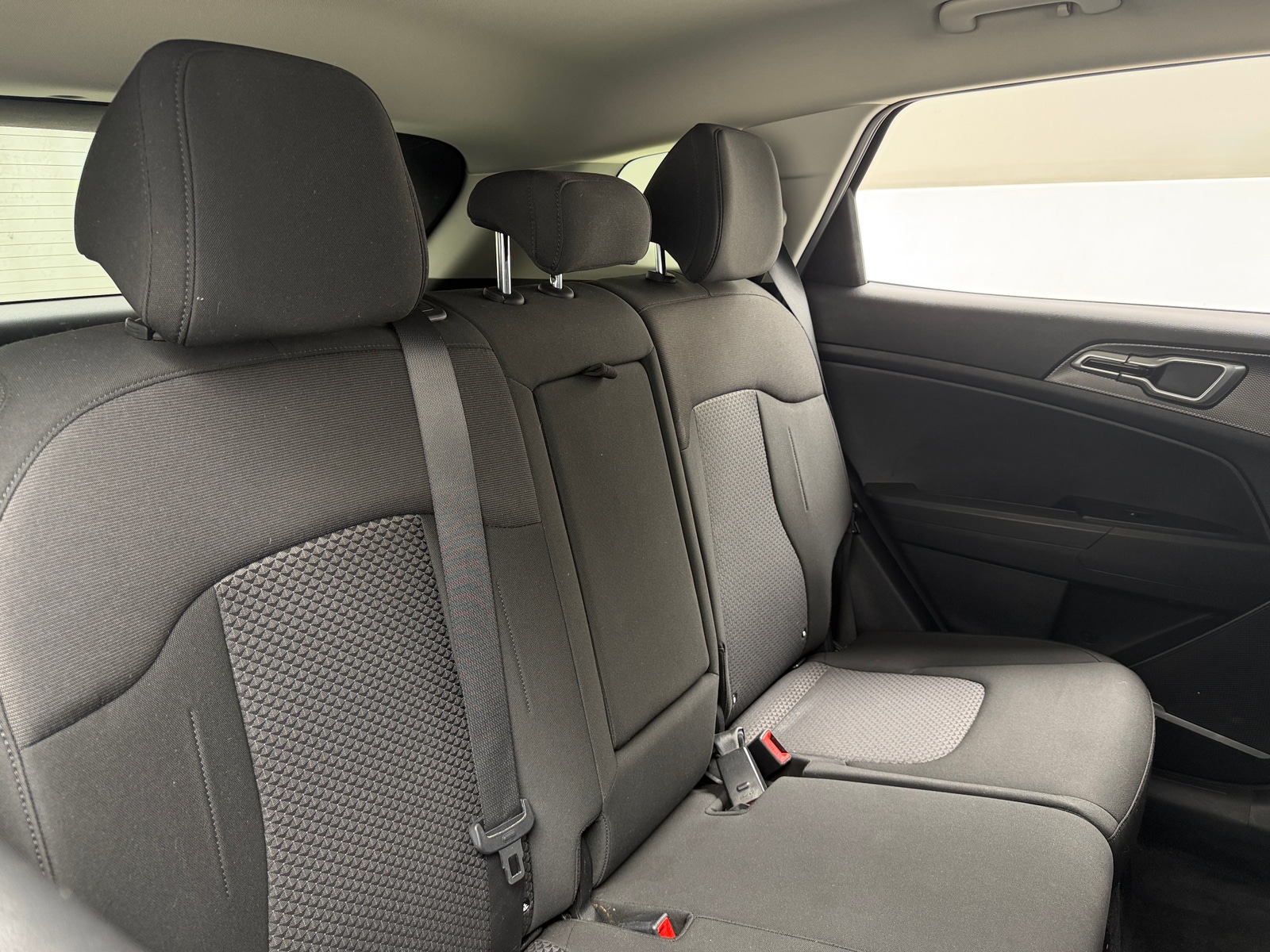 Thumbnail: 2023 Kia Sportage - 6