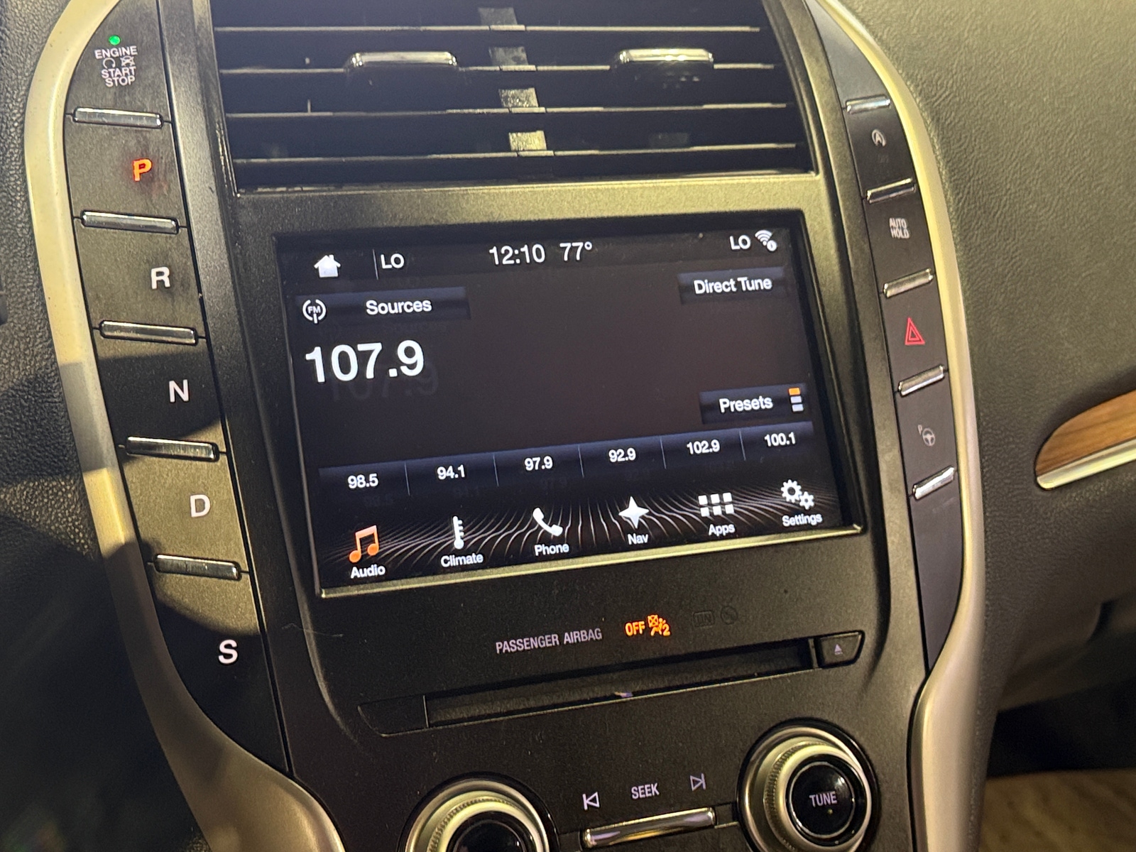 Thumbnail: 2017 Lincoln MKC - 3