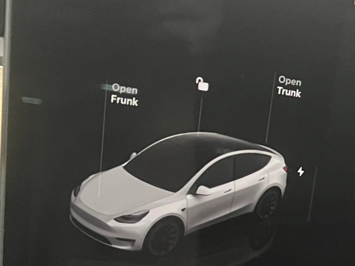 Thumbnail: 2023 Tesla Model Y - 3