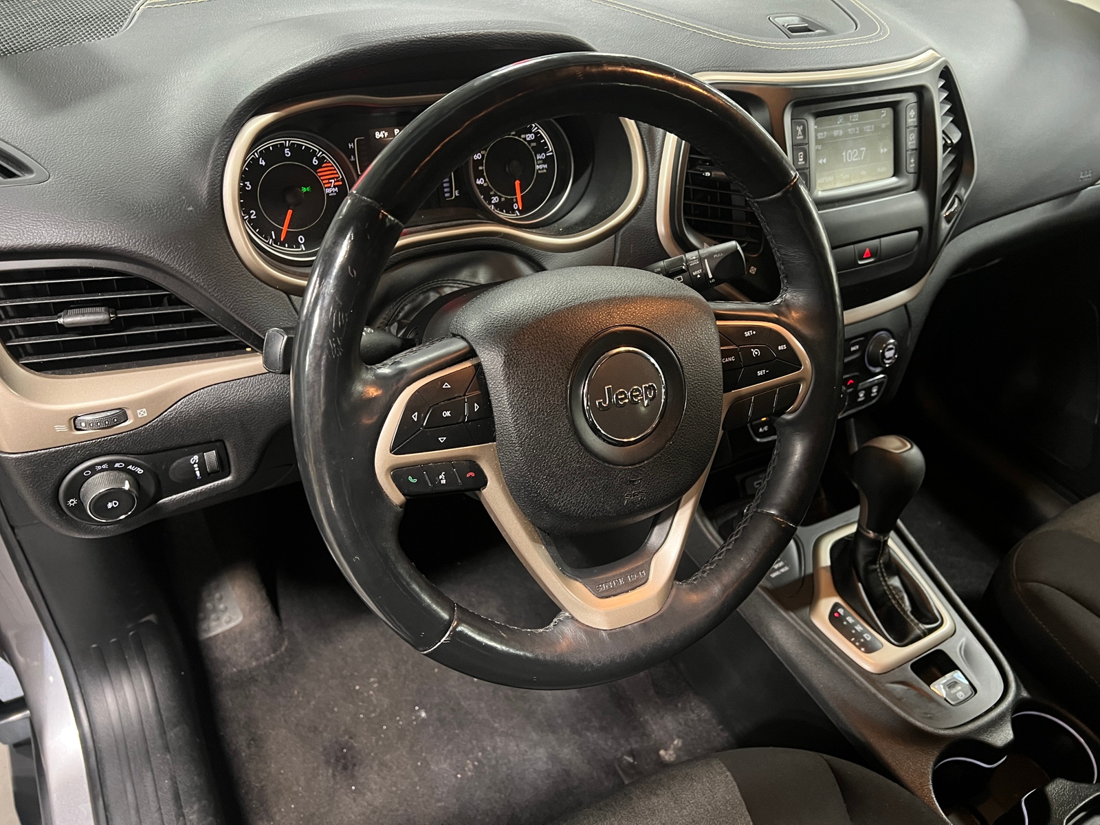 Thumbnail: 2018 Jeep Cherokee - 5