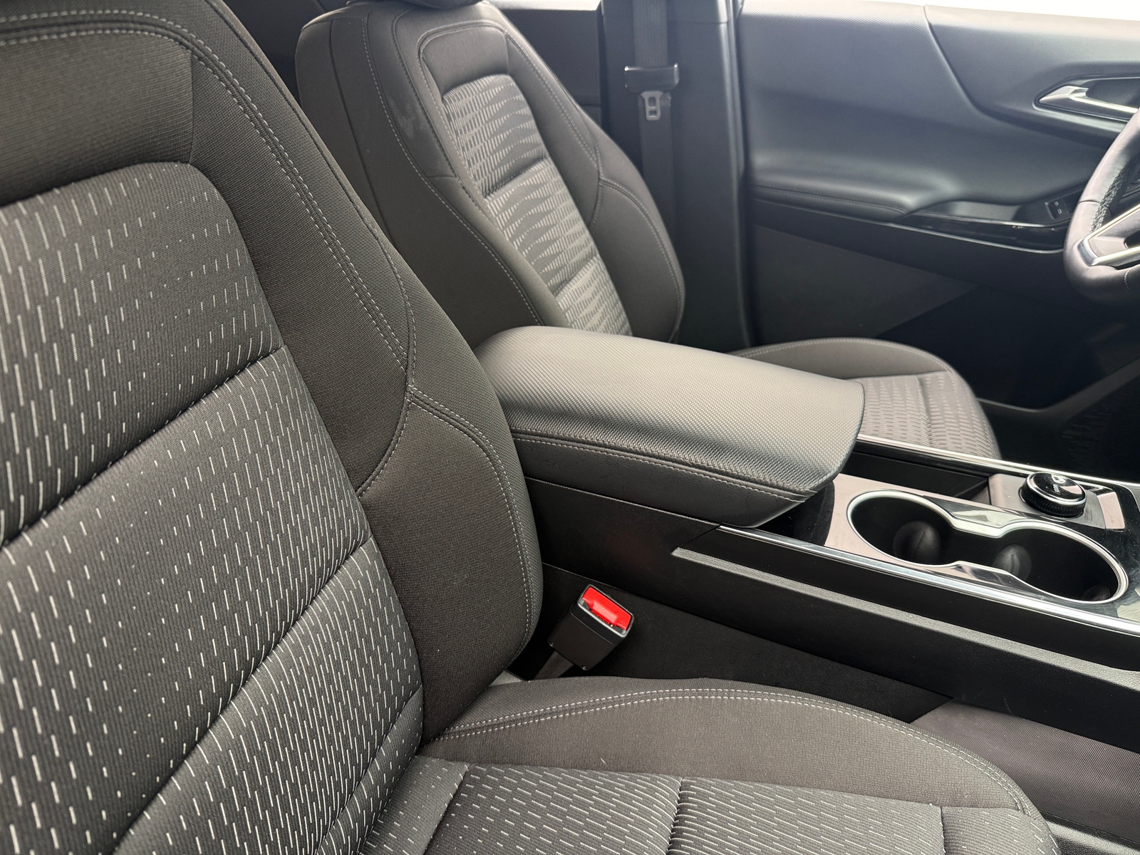 Thumbnail: 2026 Chevrolet Equinox - 2