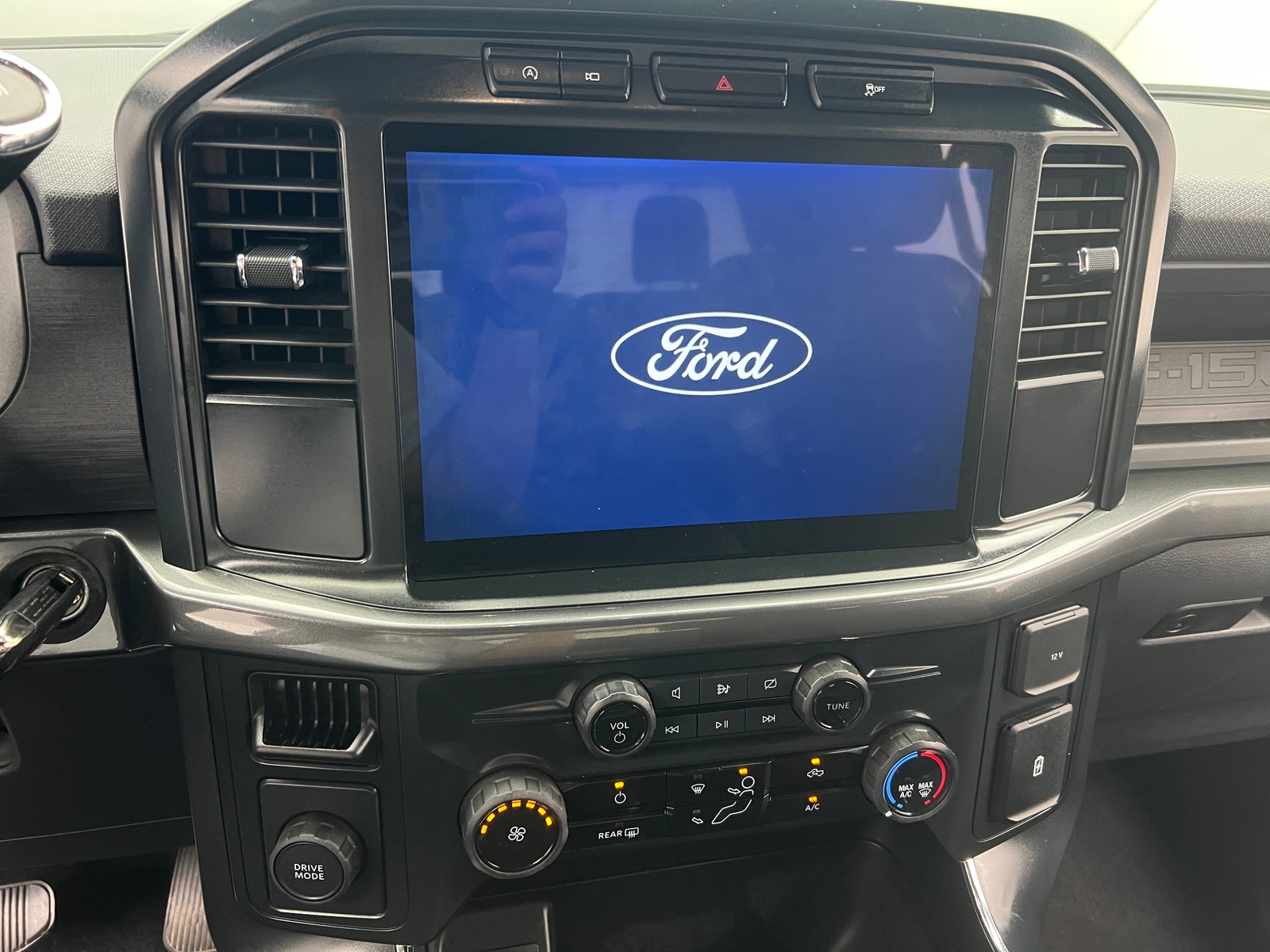 Thumbnail: 2024 Ford Econoline - 4