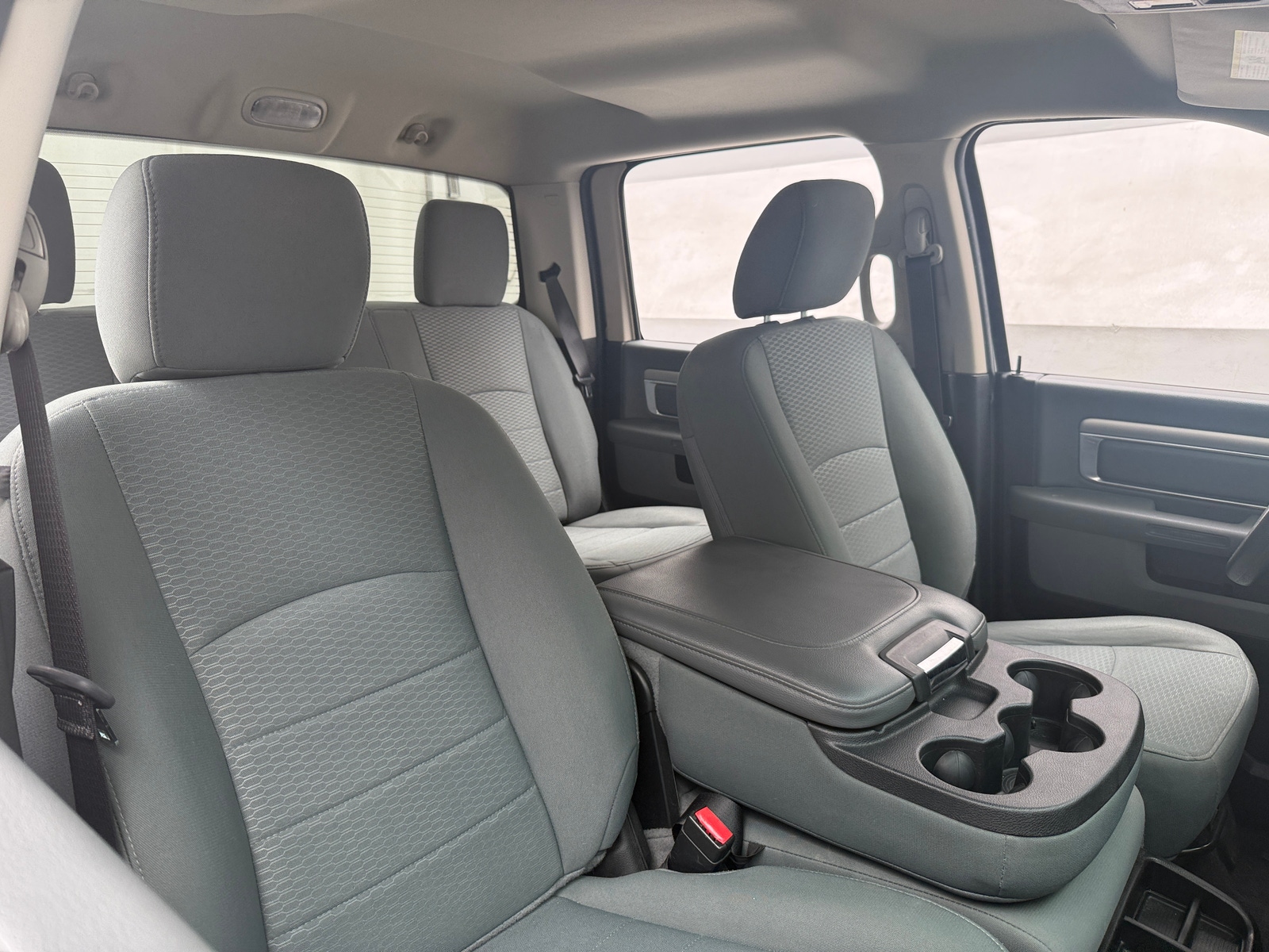 Thumbnail: 2019 RAM 1500 Classic - 2