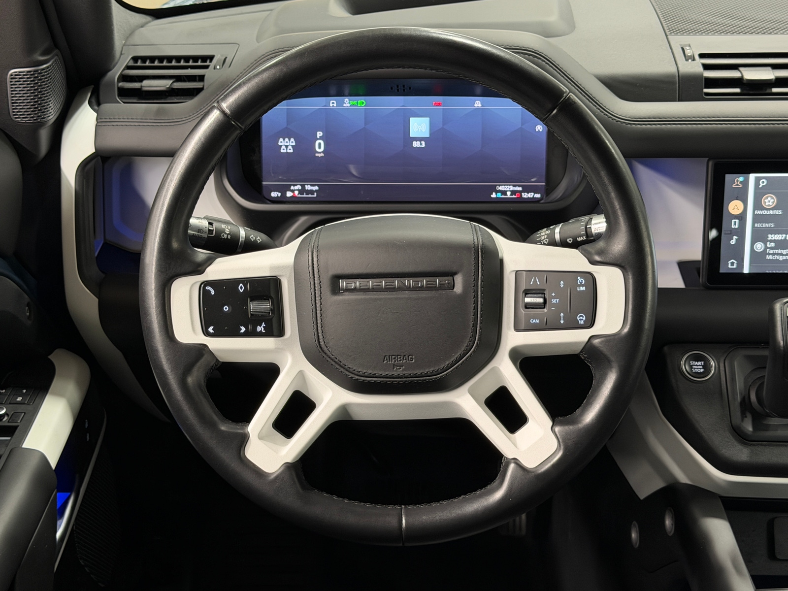 Thumbnail: 2020 Land Rover Defender - 5