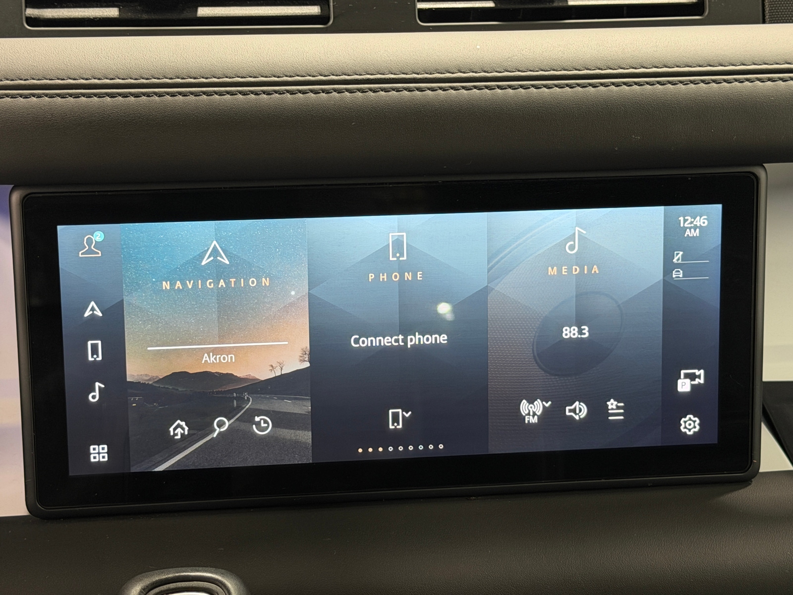 Thumbnail: 2020 Land Rover Defender - 4