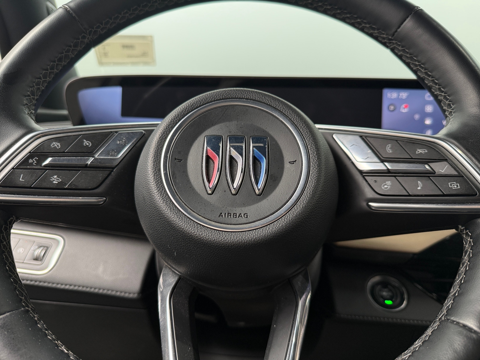 Thumbnail: 2025 Buick Enclave - 4