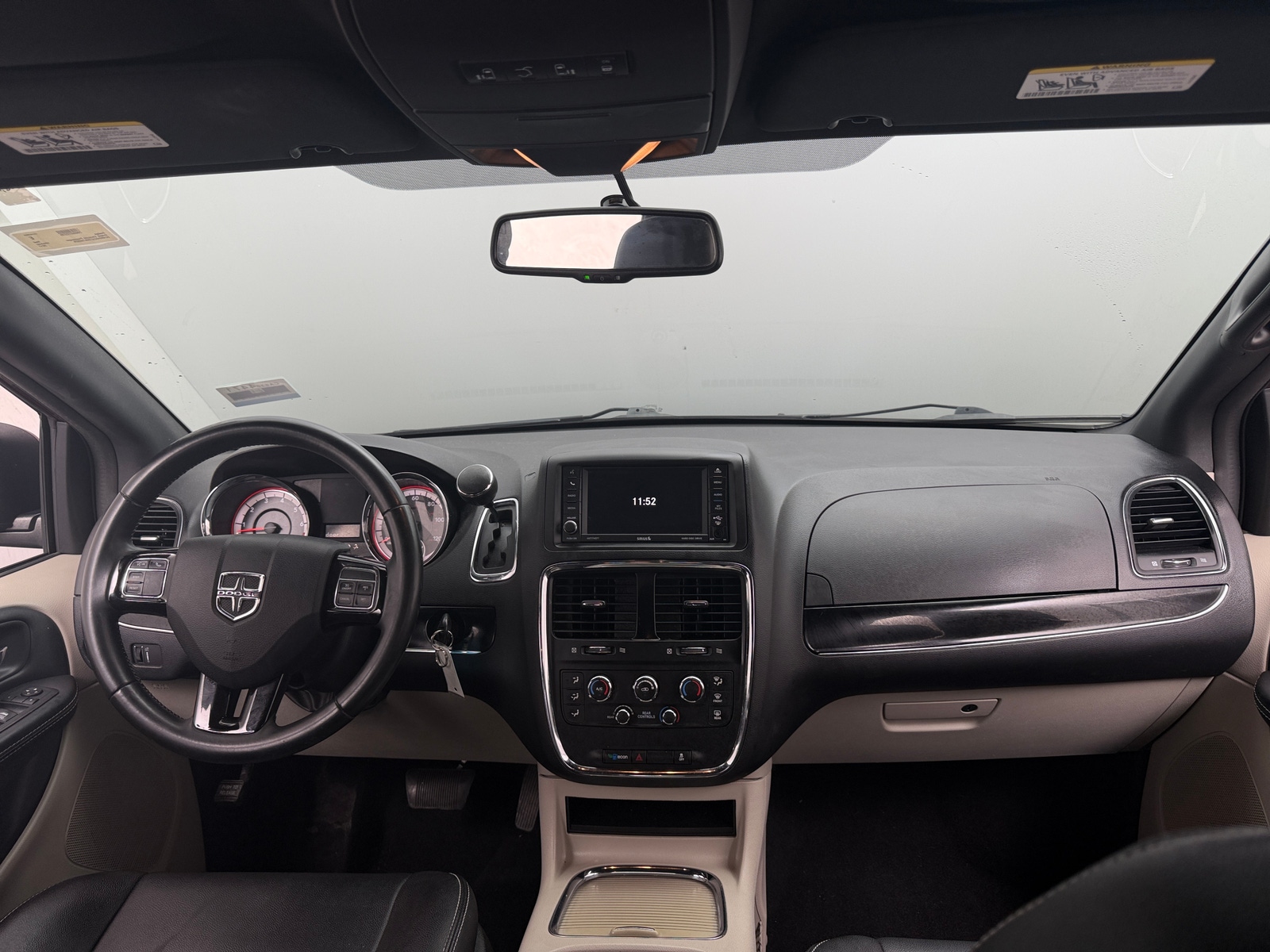 Thumbnail: 2017 Dodge Grand Caravan - 2