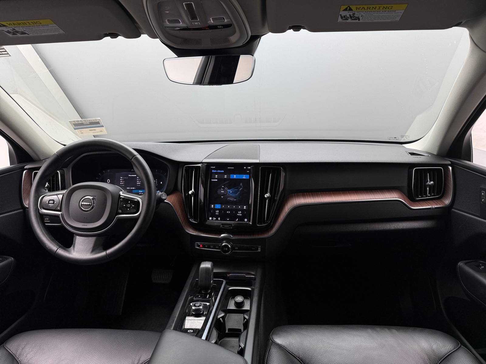 Thumbnail: 2023 Volvo XC60 - 2