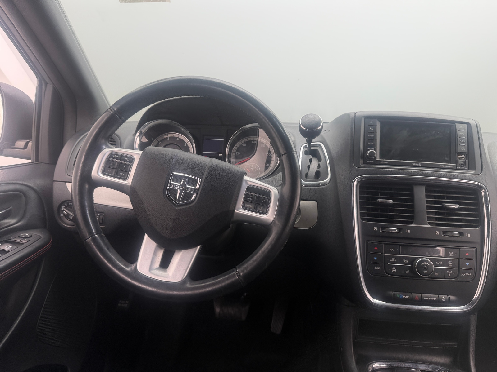 Thumbnail: 2019 Dodge Grand Caravan - 4