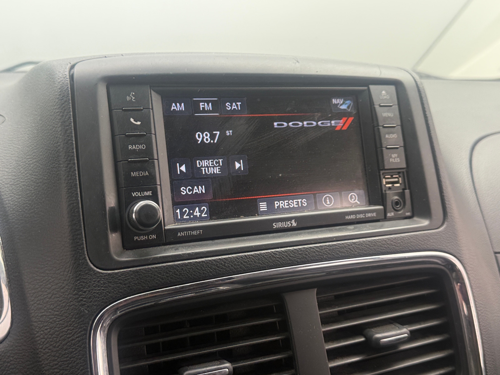 Thumbnail: 2019 Dodge Grand Caravan - 3