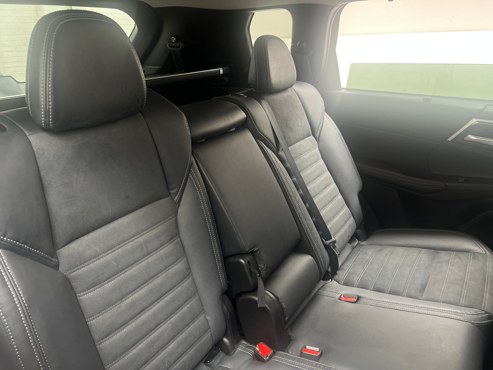 Thumbnail: 2022 Mitsubishi Outlander - 5