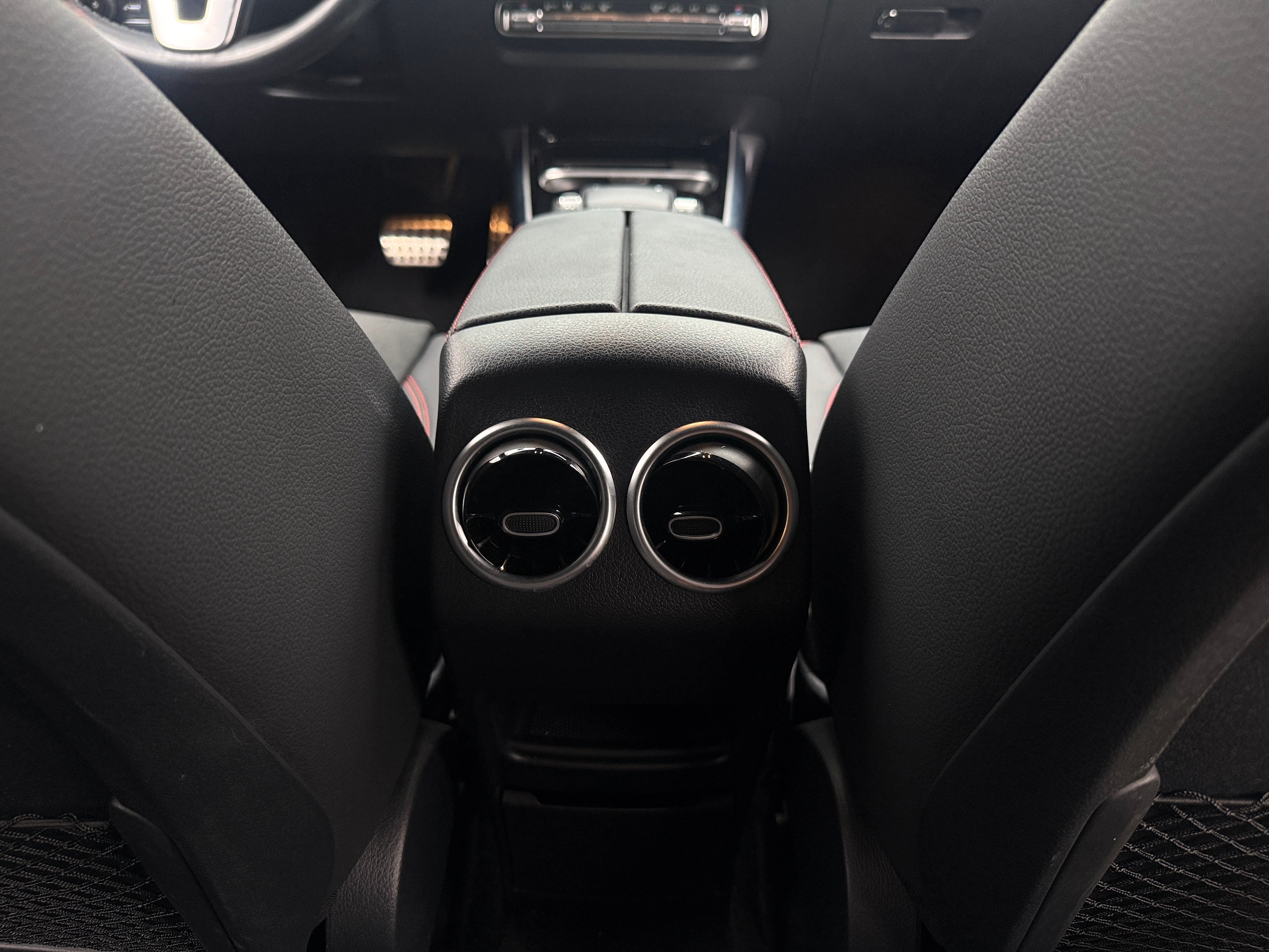 2023 Mercedes-Benz GLA Base - Photo 8