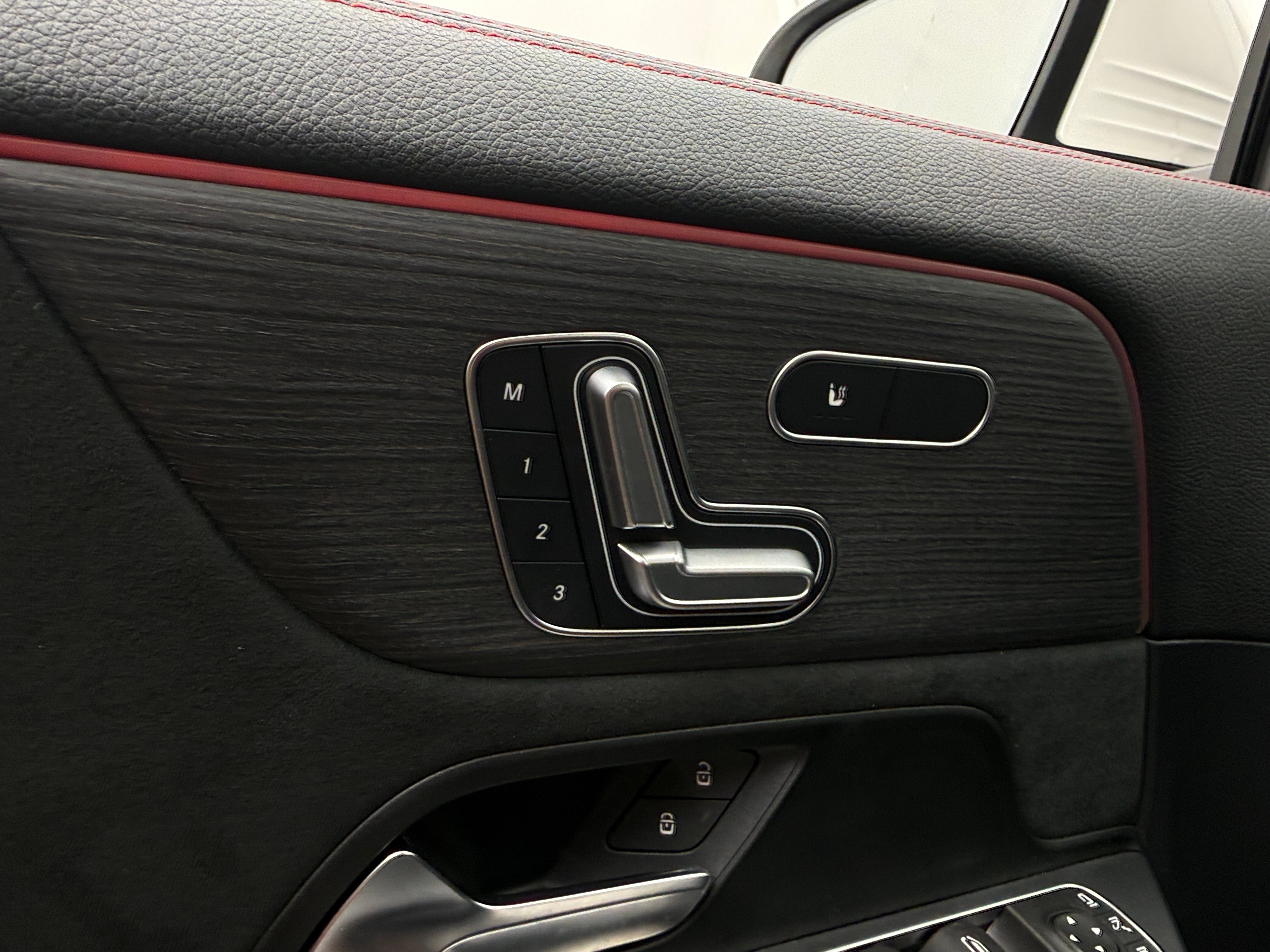2023 Mercedes-Benz GLA Base - Photo 10